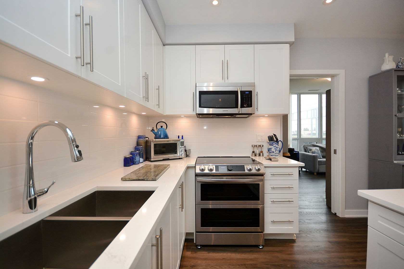 4699 Glen Erin Dr, #109