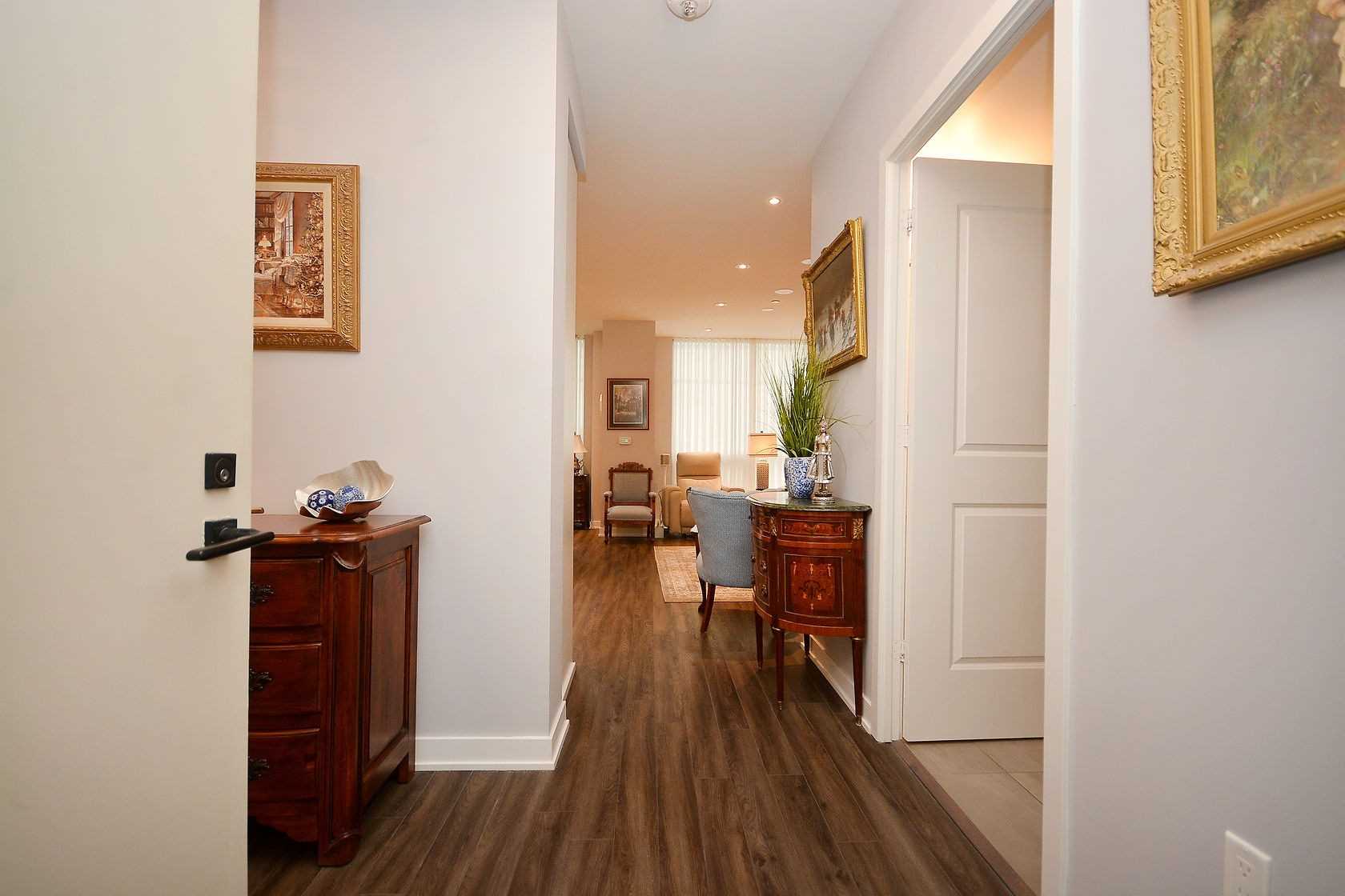 4699 Glen Erin Dr, #109