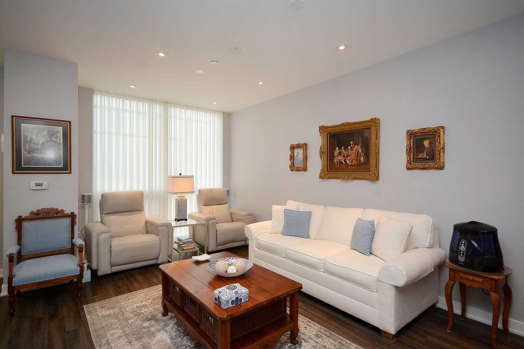 4699 Glen Erin Dr, #109