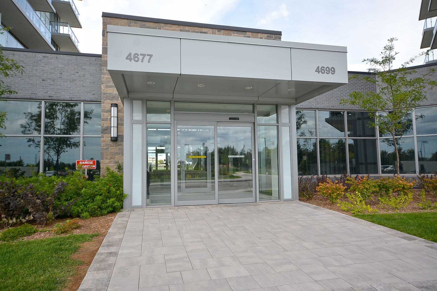 4699 Glen Erin Dr, #109