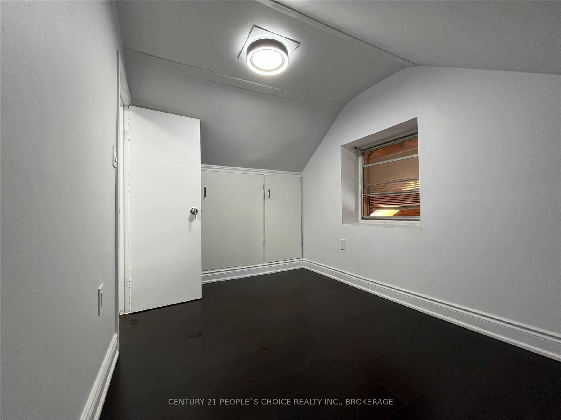 Listing W5869538 - Large Photo # 19