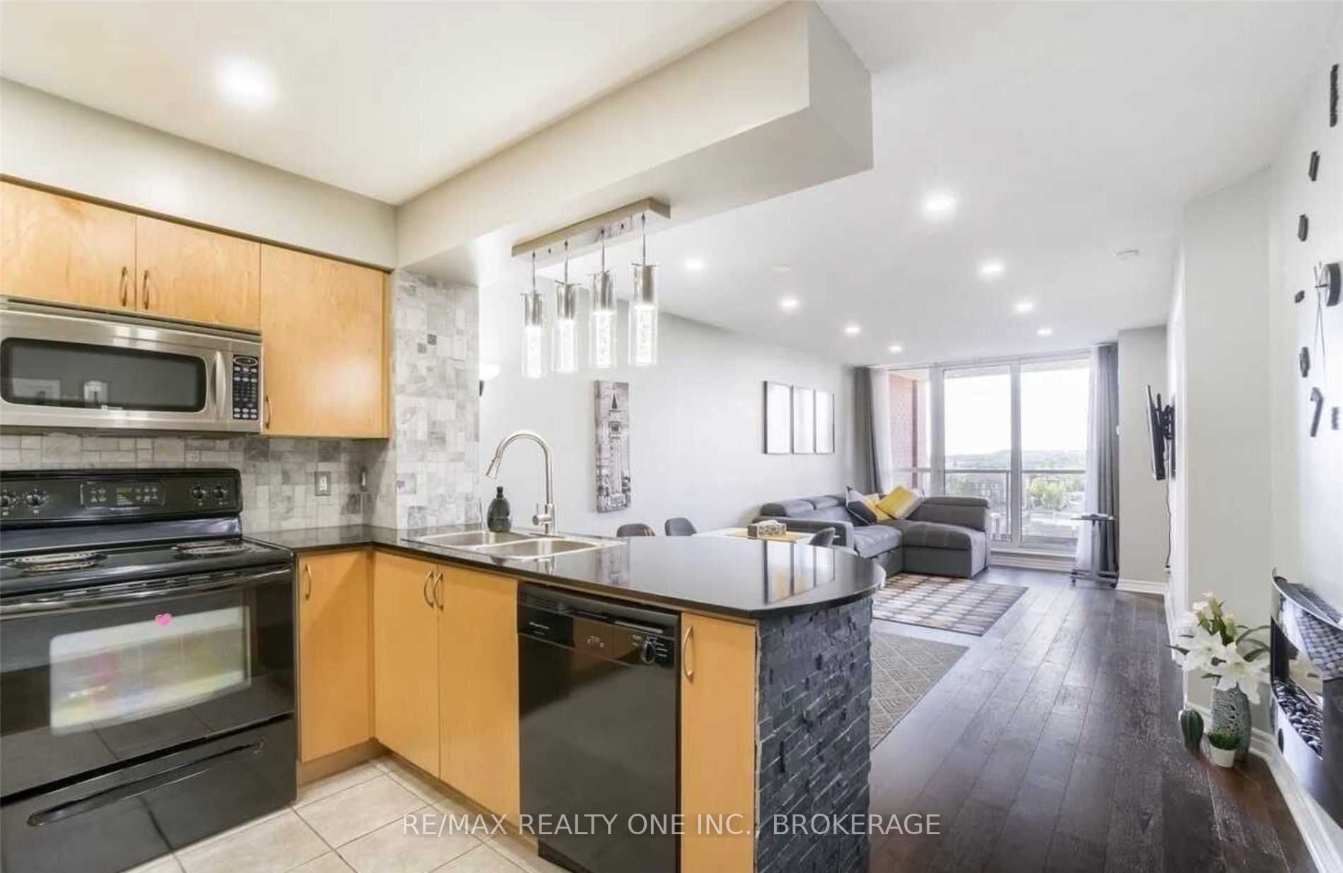Listing W5869737 - Large Photo # 3
