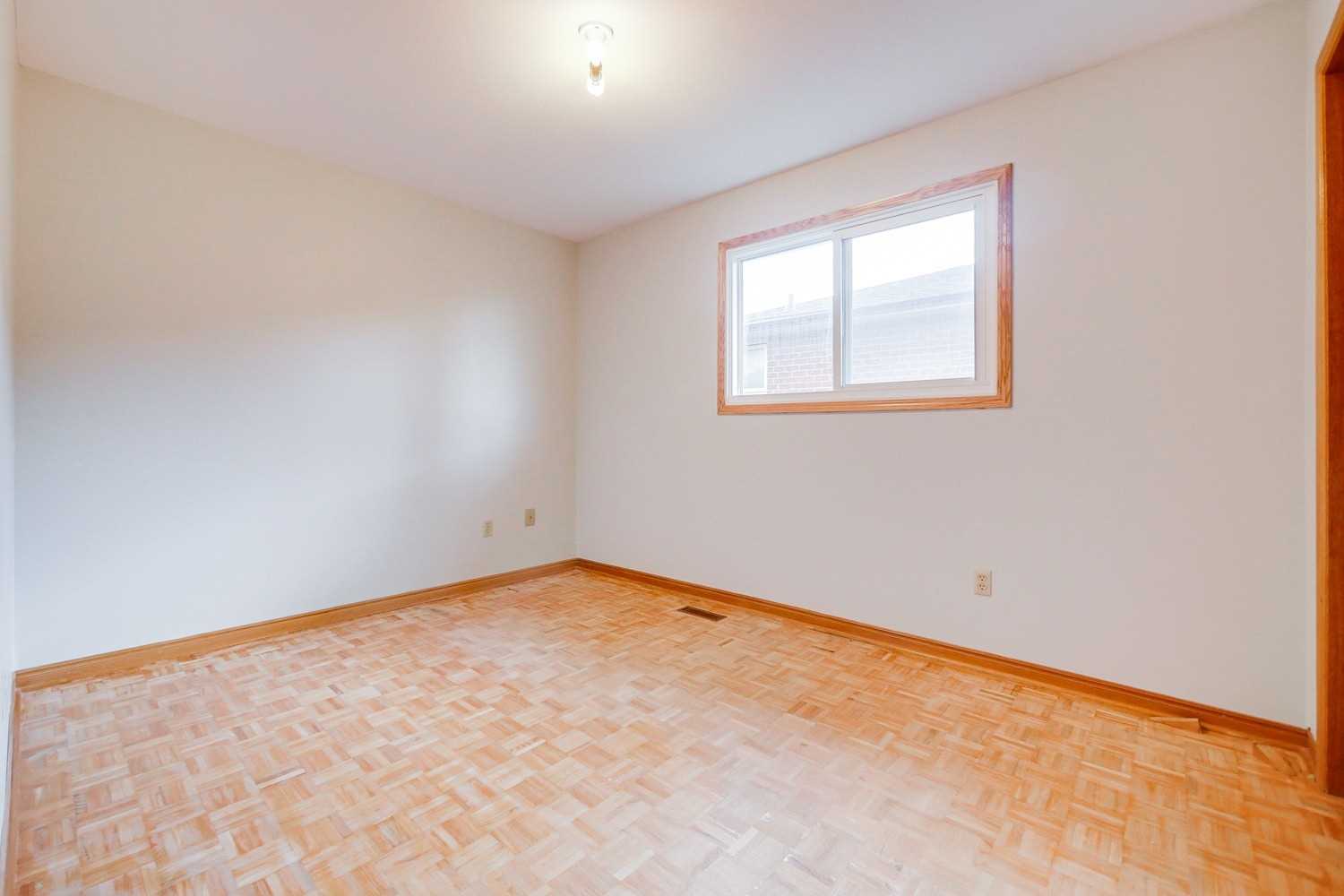 Listing W5869773 - Large Photo # 20