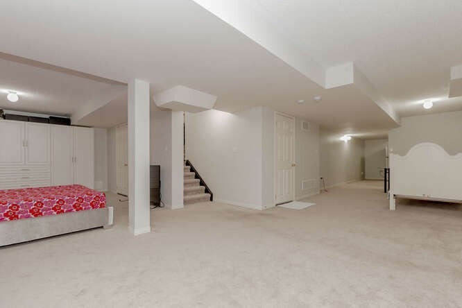Listing W5869812 - Large Photo # 32