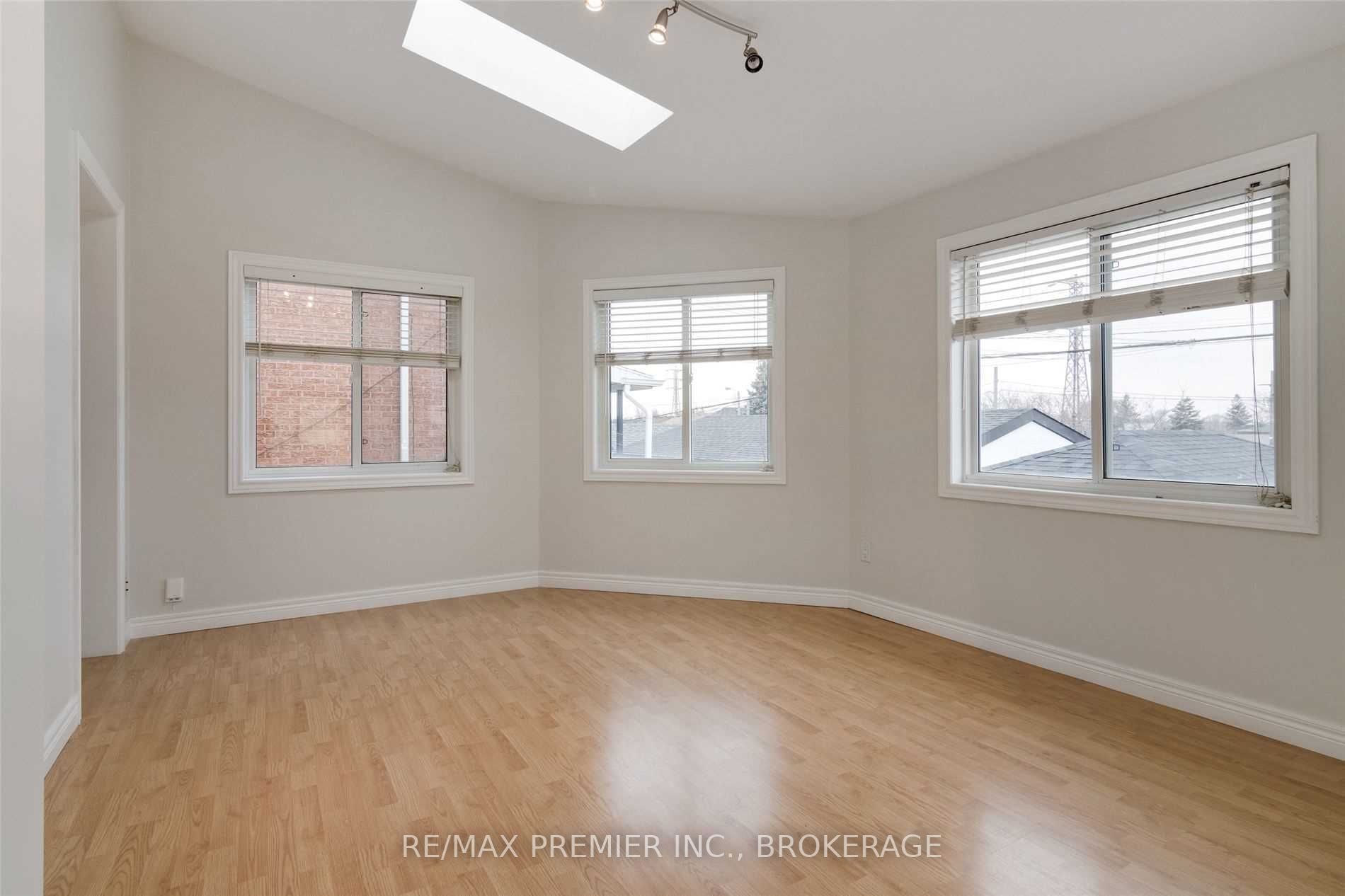Listing W5869960 - Large Photo # 12