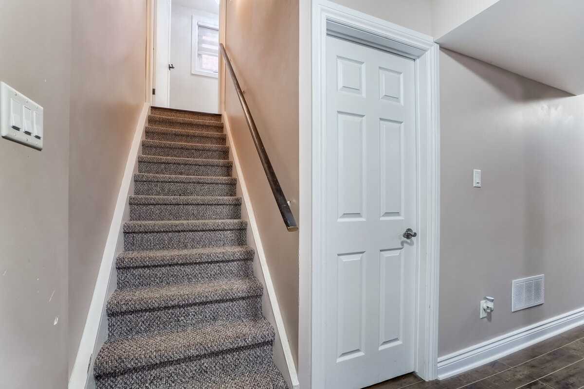 Listing W5870121 - Large Photo # 31