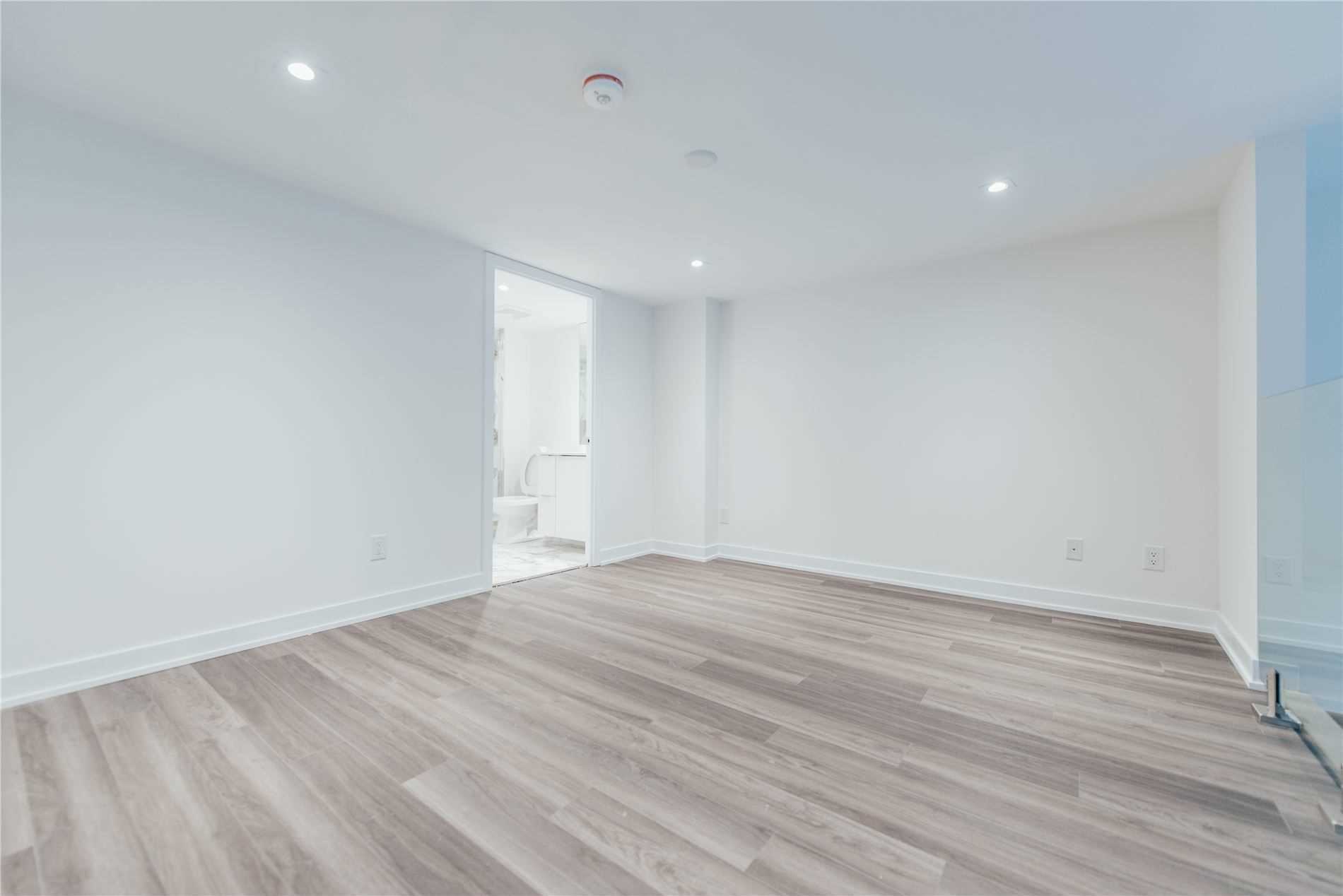Listing W5870221 - Large Photo # 13