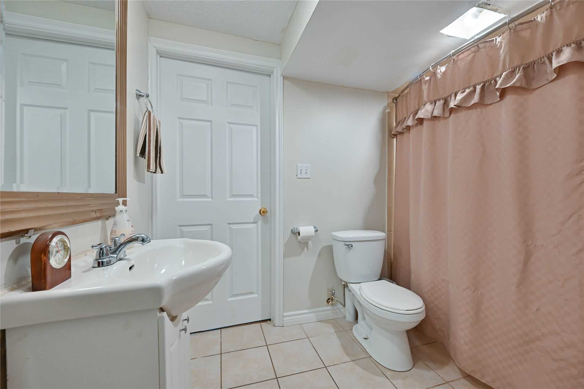 Listing W5870397 - Large Photo # 36