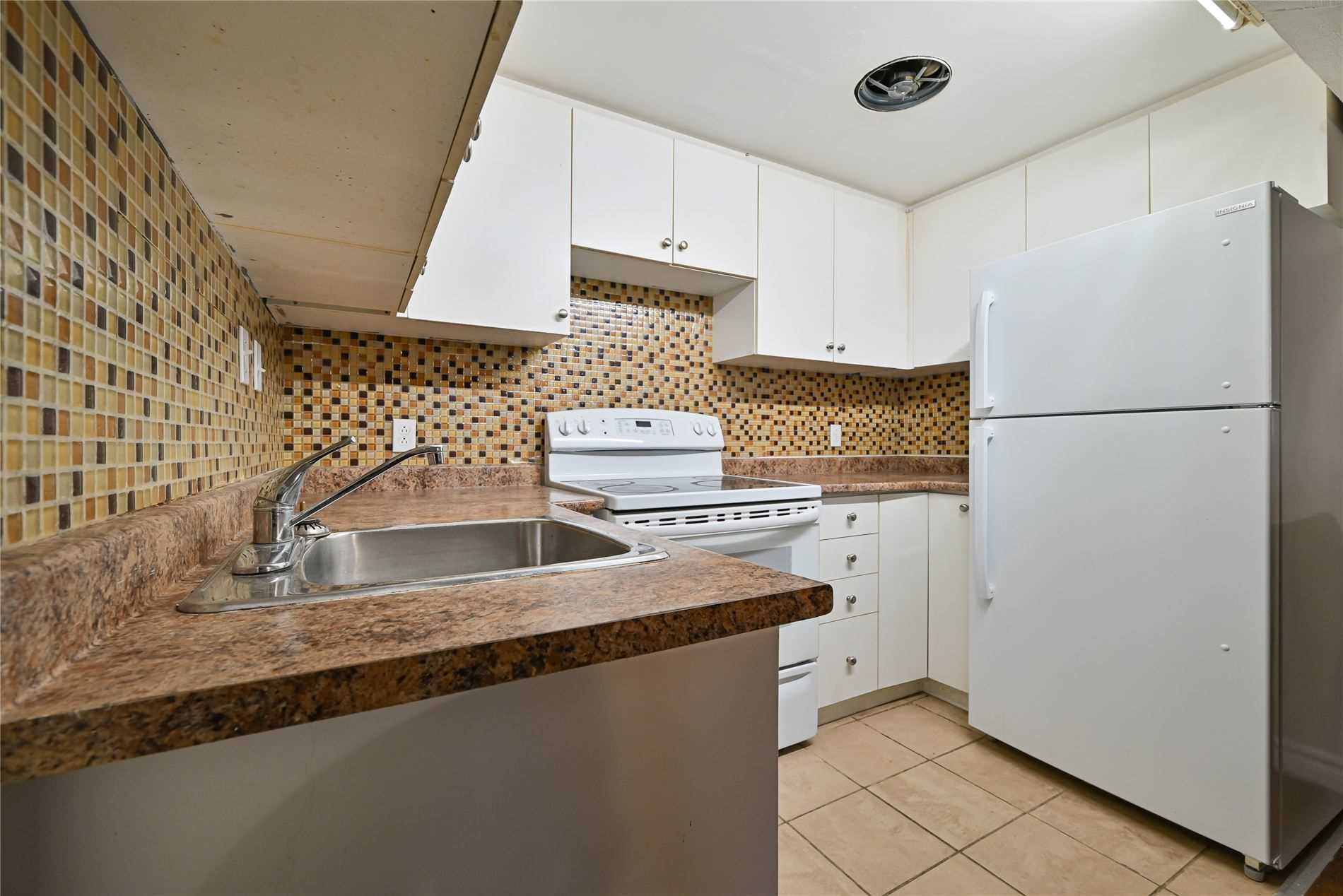 Listing W5870397 - Large Photo # 32