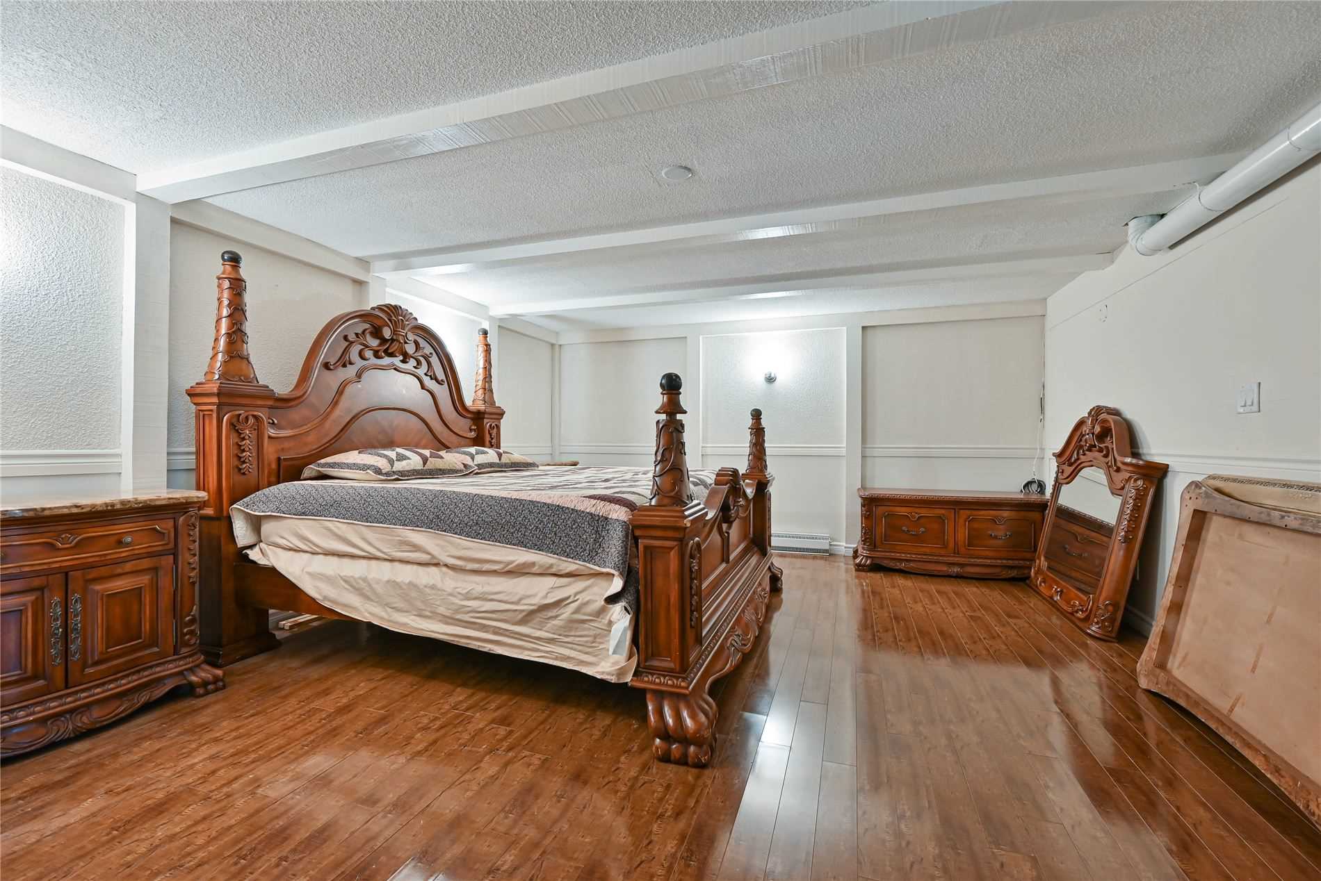 Listing W5870397 - Large Photo # 35