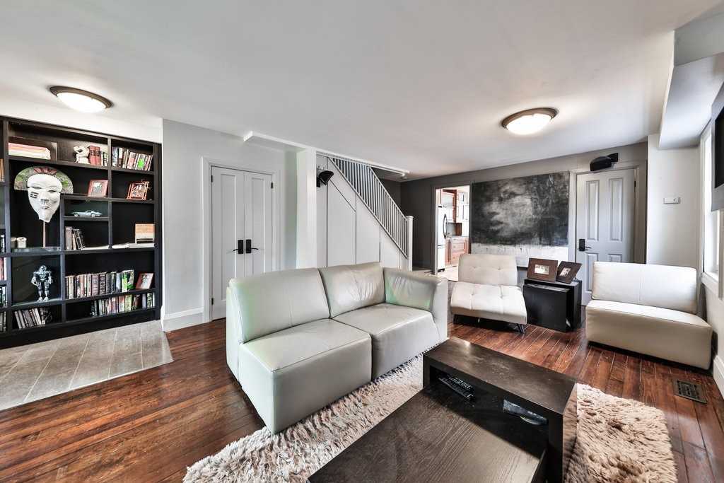 Listing W5870414 - Large Photo # 8