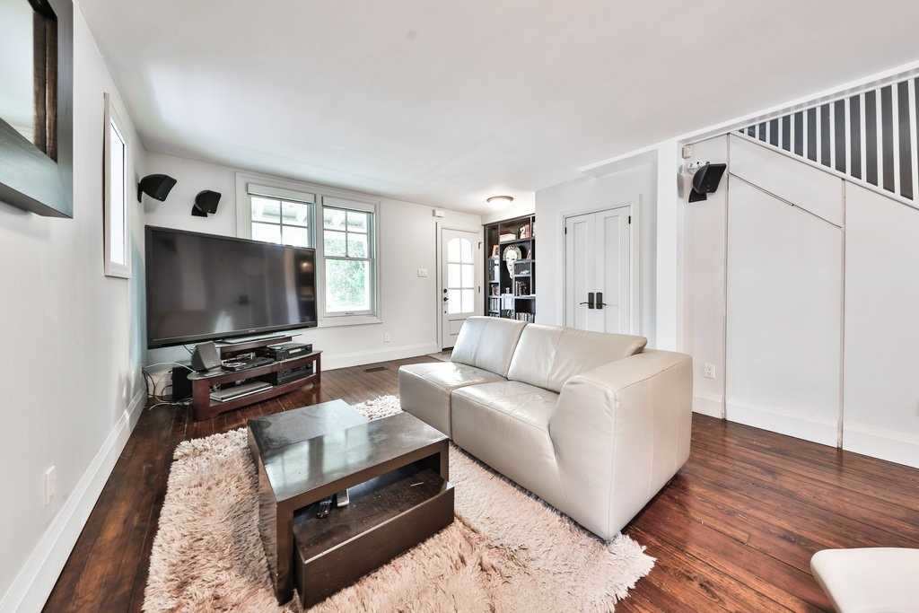 Listing W5870414 - Large Photo # 6