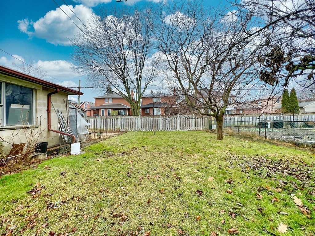 53 Lawnside Drive