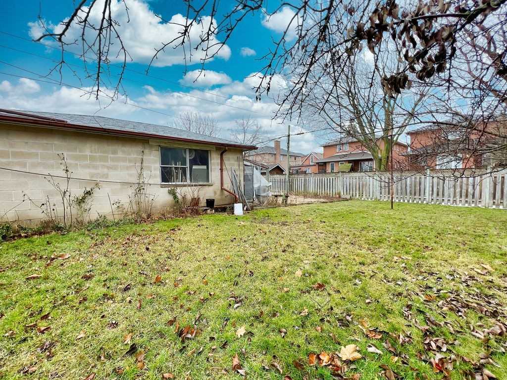 53 Lawnside Drive