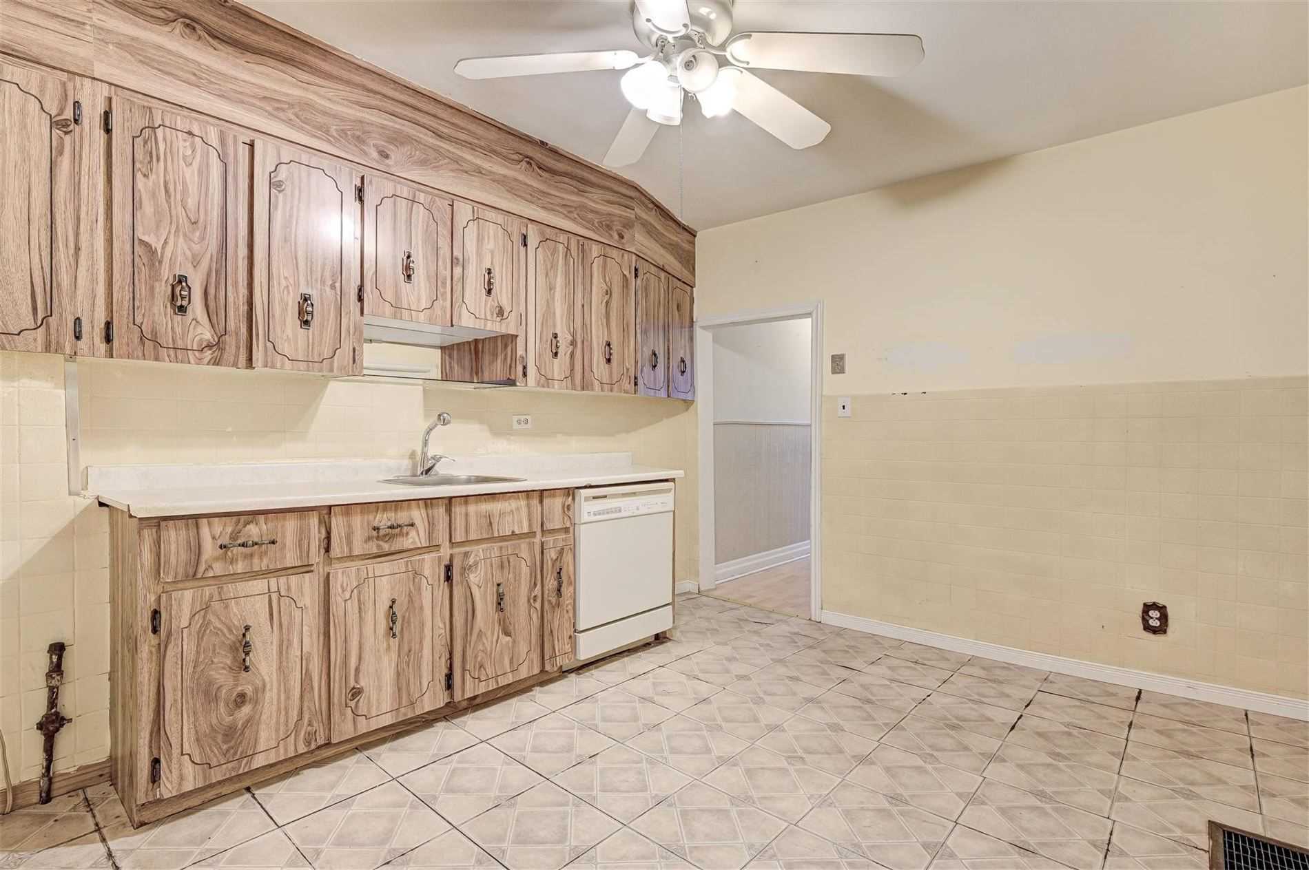 Listing W5870646 - Large Photo # 14