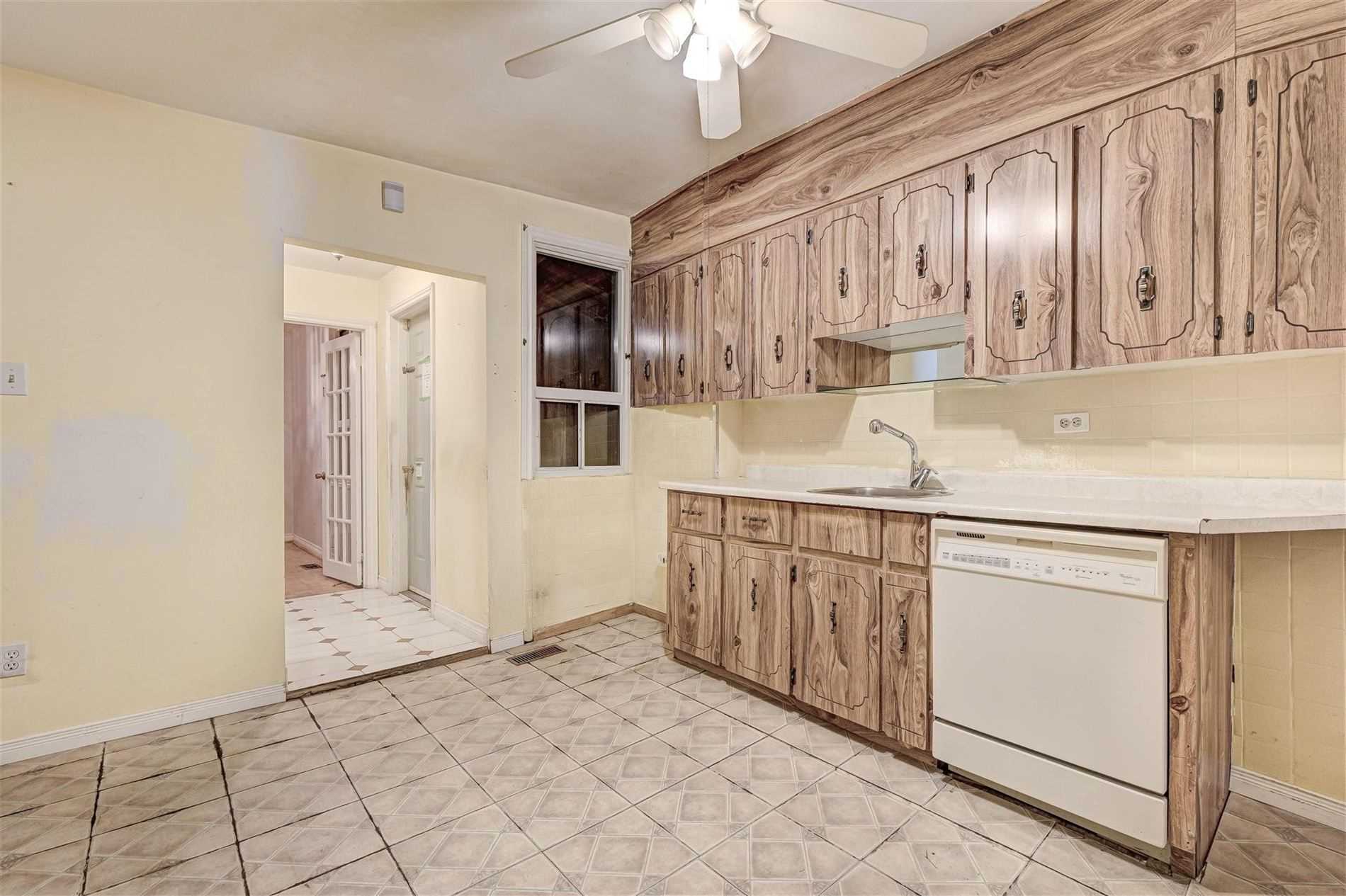 Listing W5870646 - Large Photo # 13