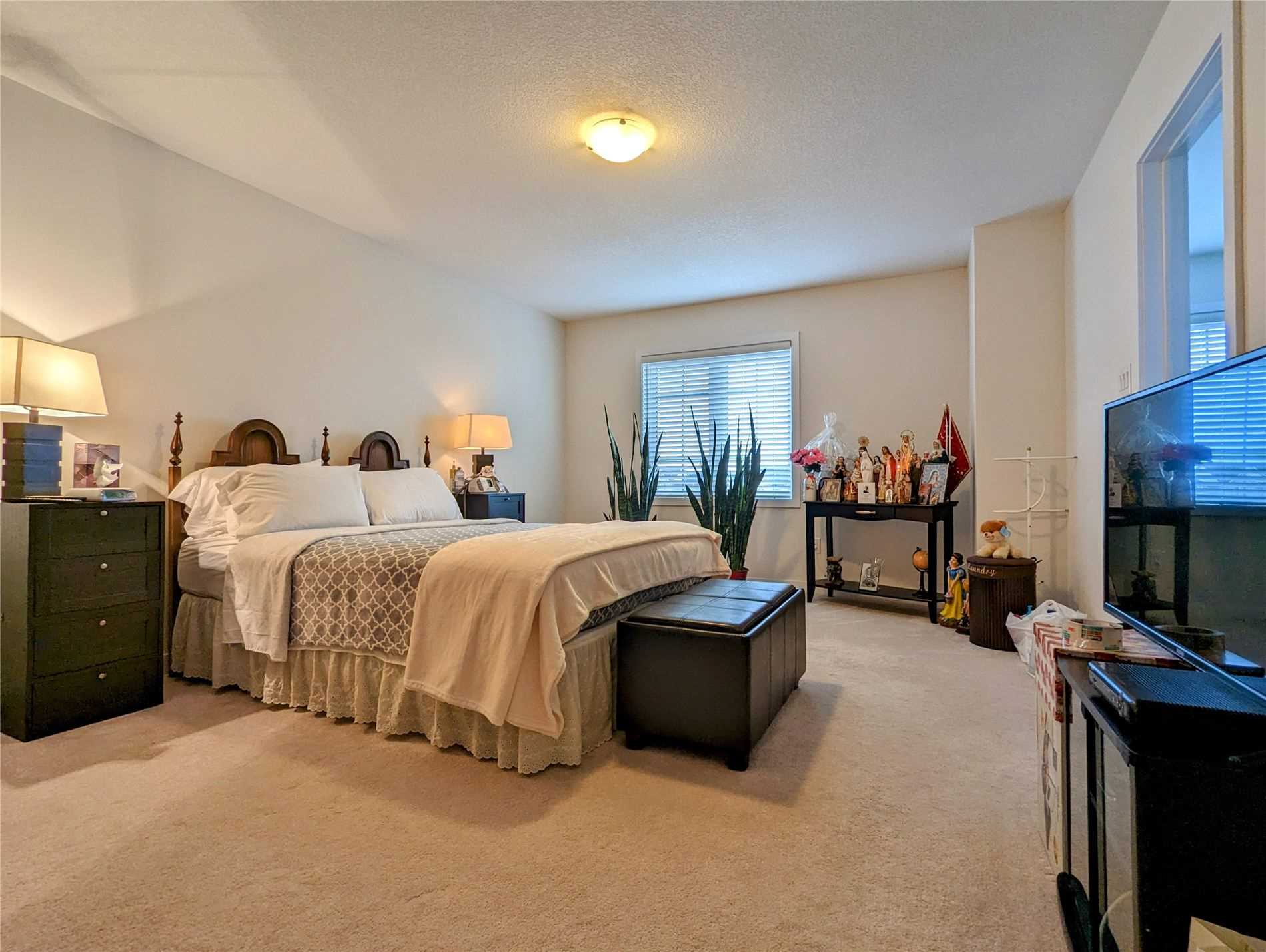 Listing W5871307 - Large Photo # 12