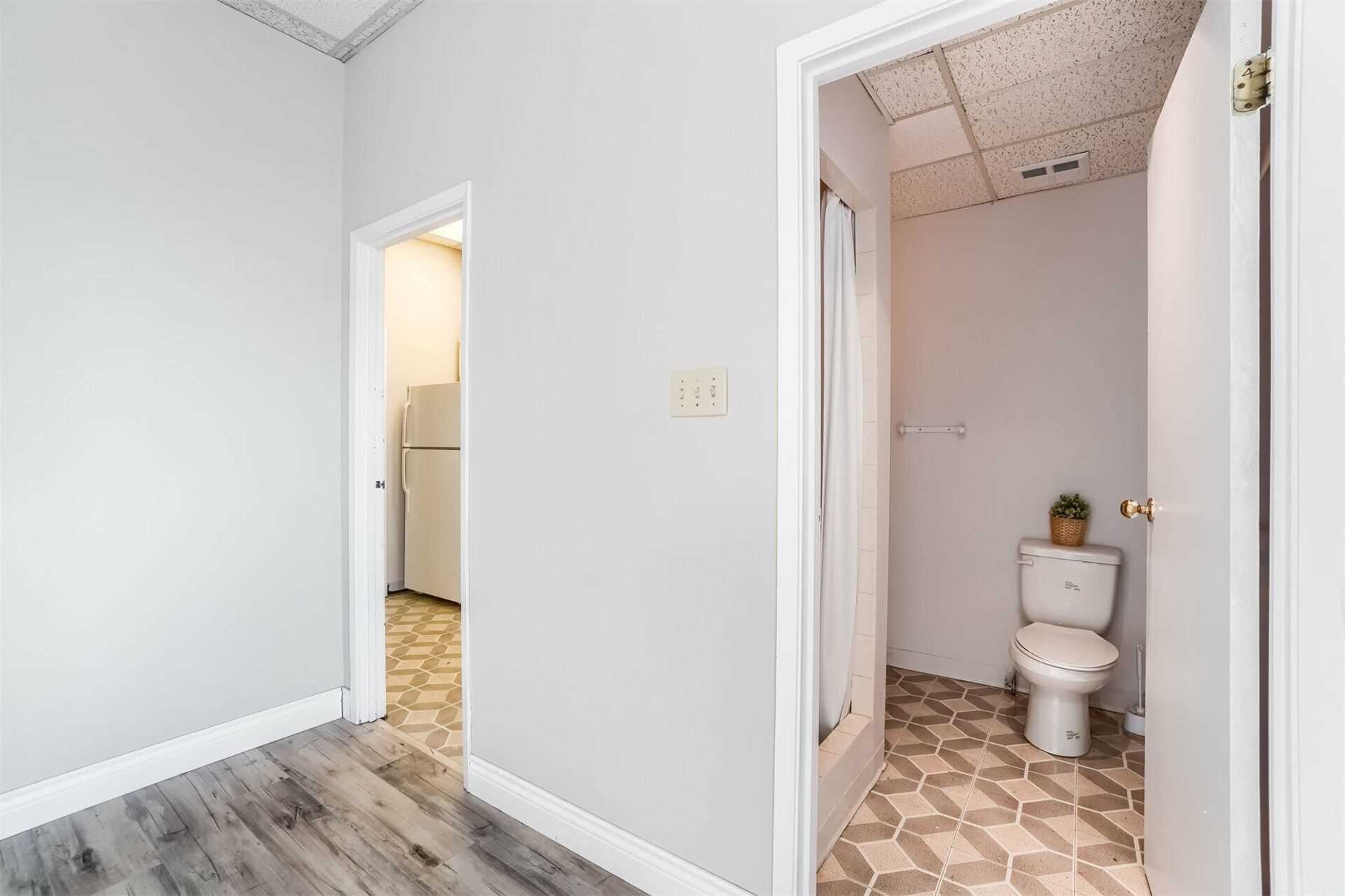 Listing W5872048 - Large Photo # 24
