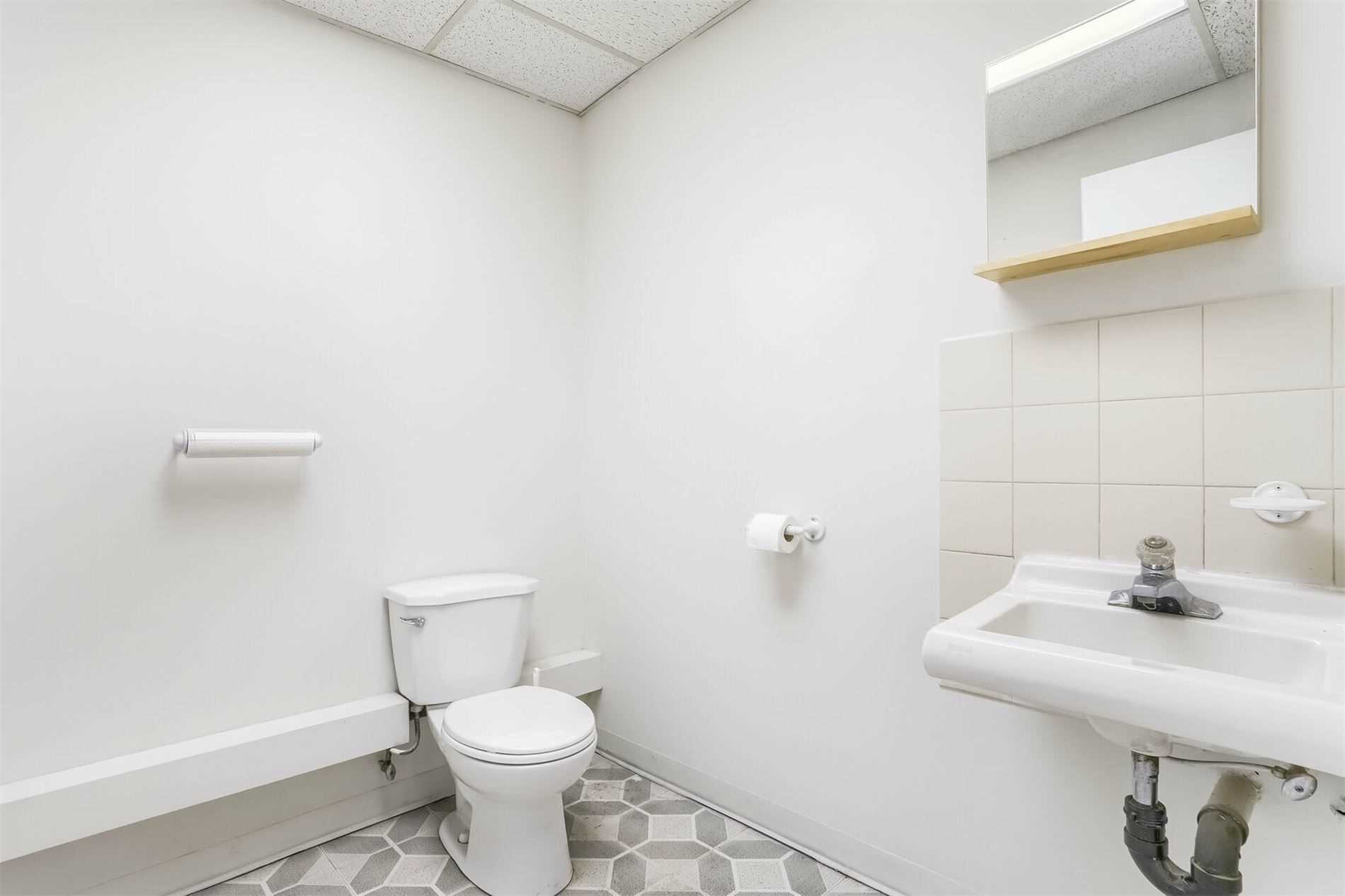 Listing W5872048 - Large Photo # 13