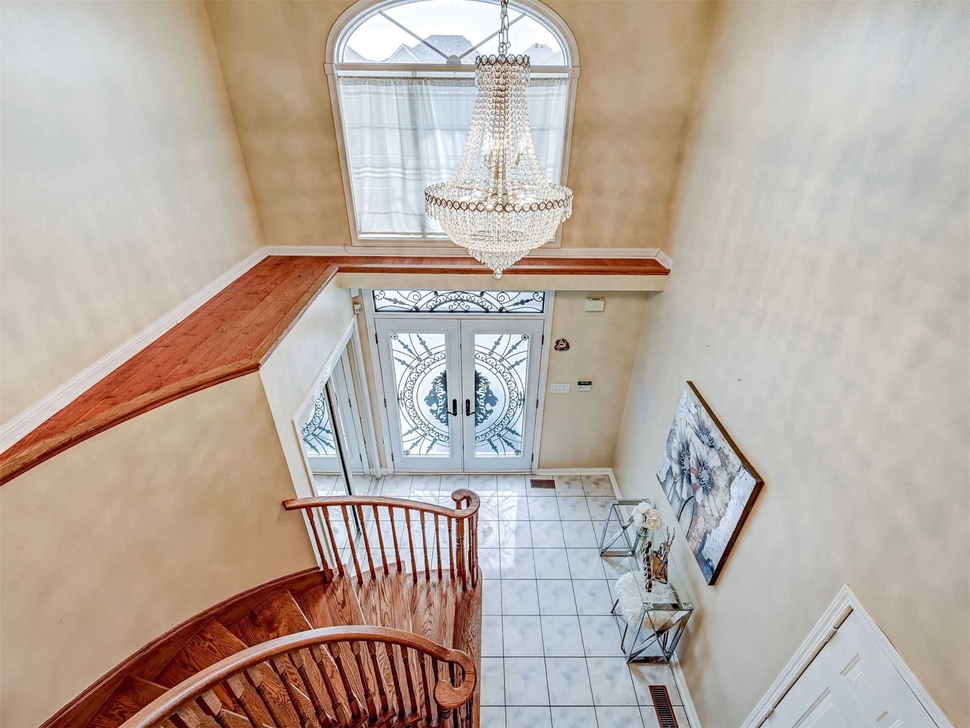 Listing W5872302 - Large Photo # 5
