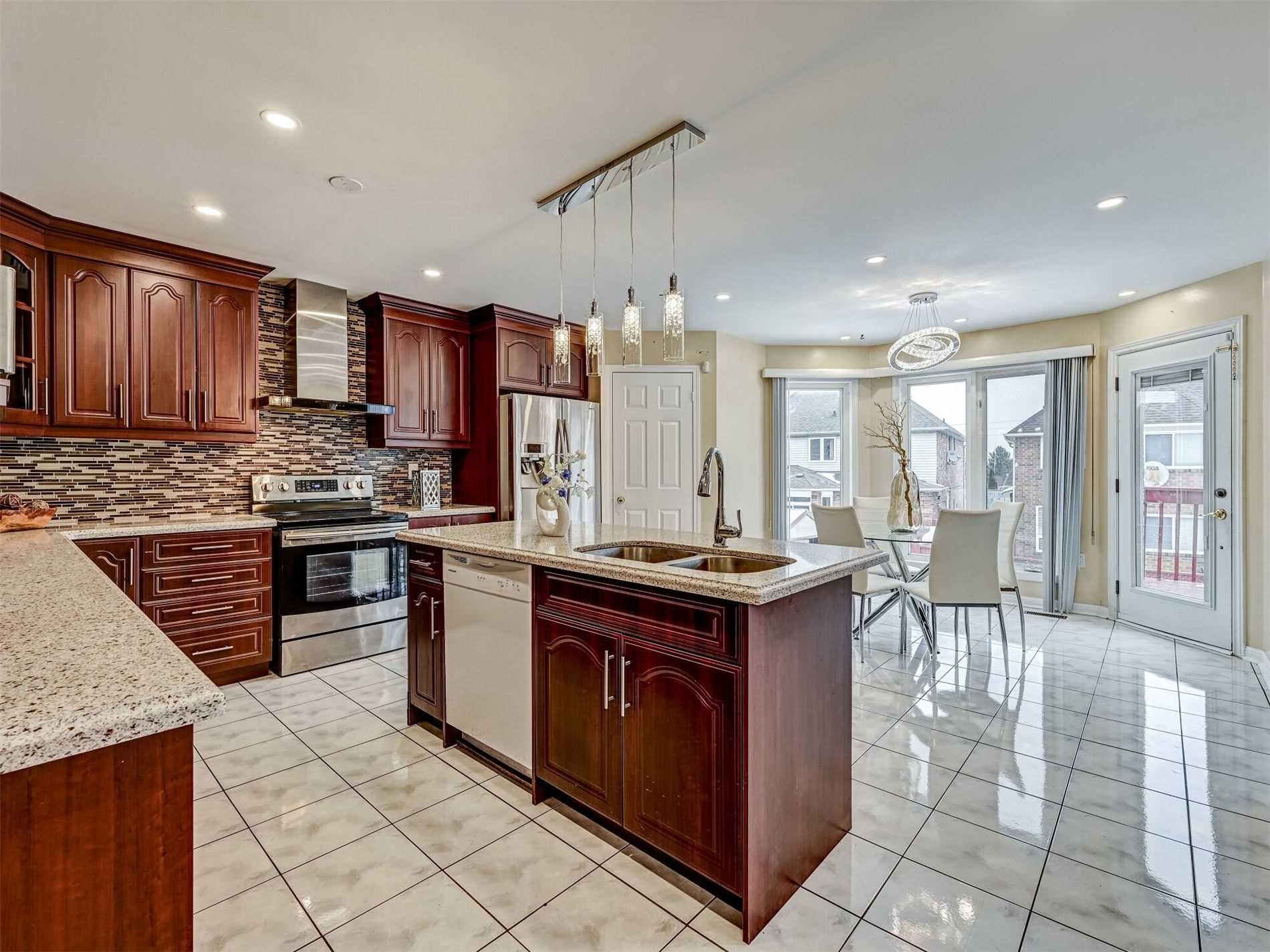 Listing W5872302 - Large Photo # 22