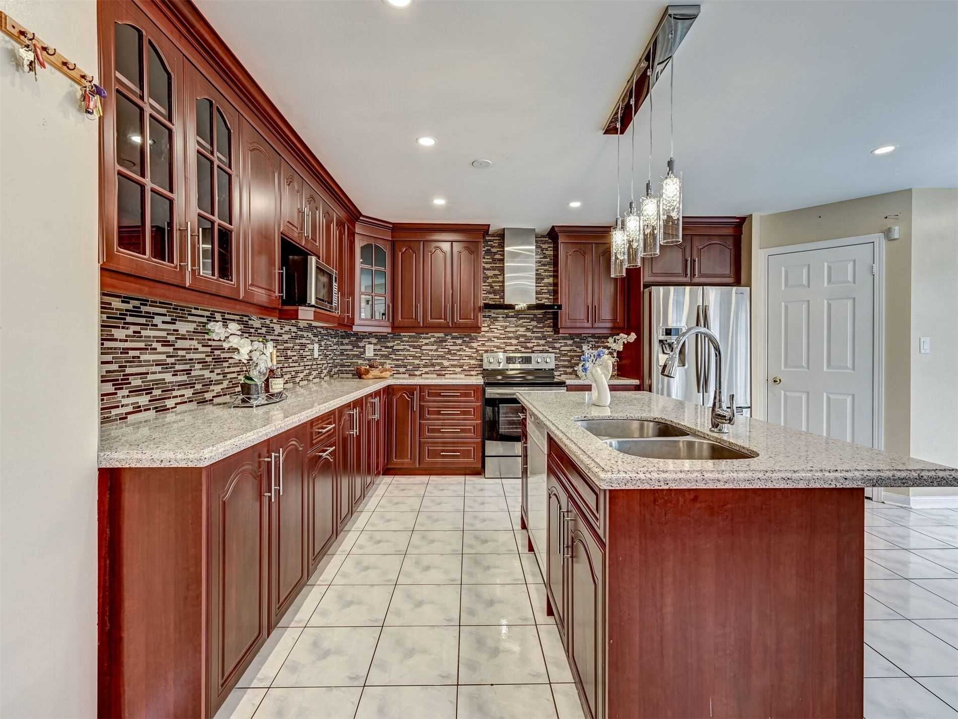 Listing W5872302 - Large Photo # 20