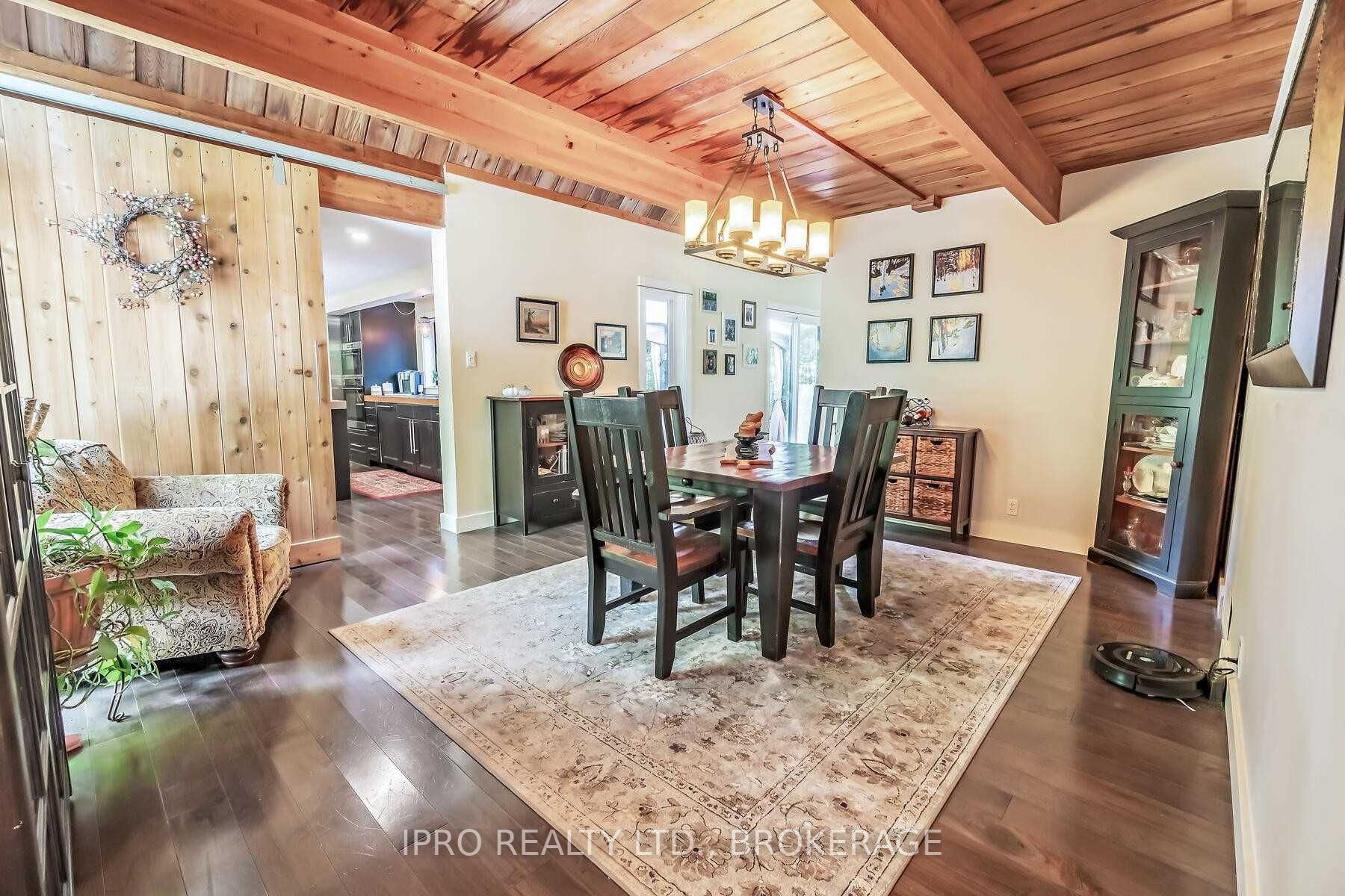 Listing W5872714 - Large Photo # 9