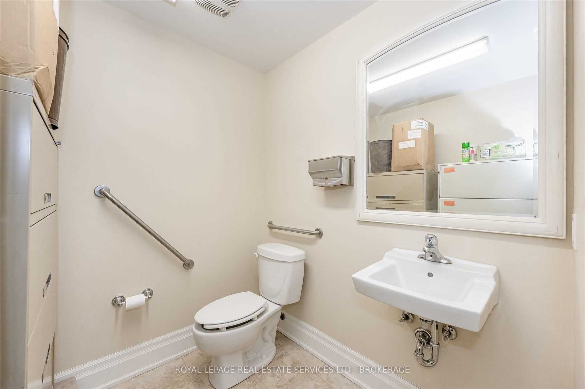 Listing W5872716 - Large Photo # 28