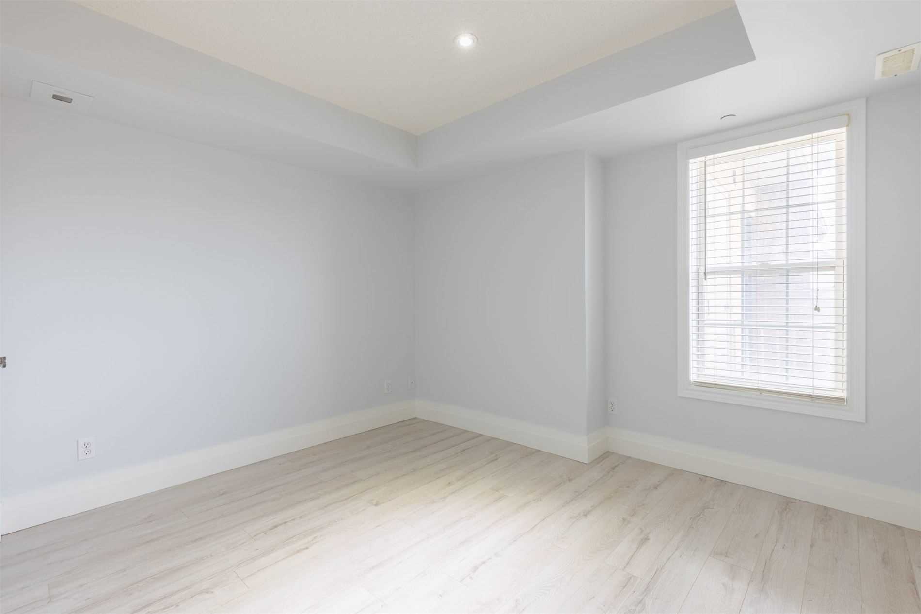 Listing W5872866 - Large Photo # 11