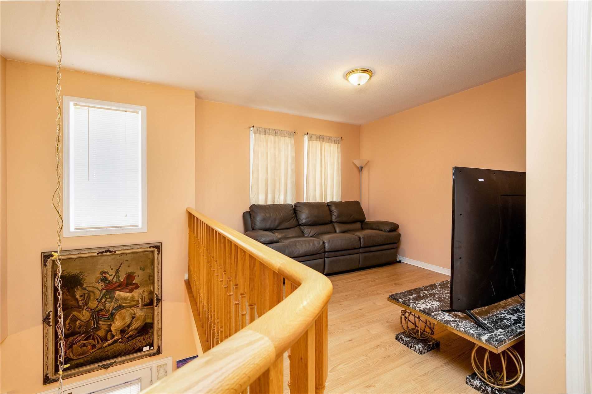 Listing W5872969 - Large Photo # 16