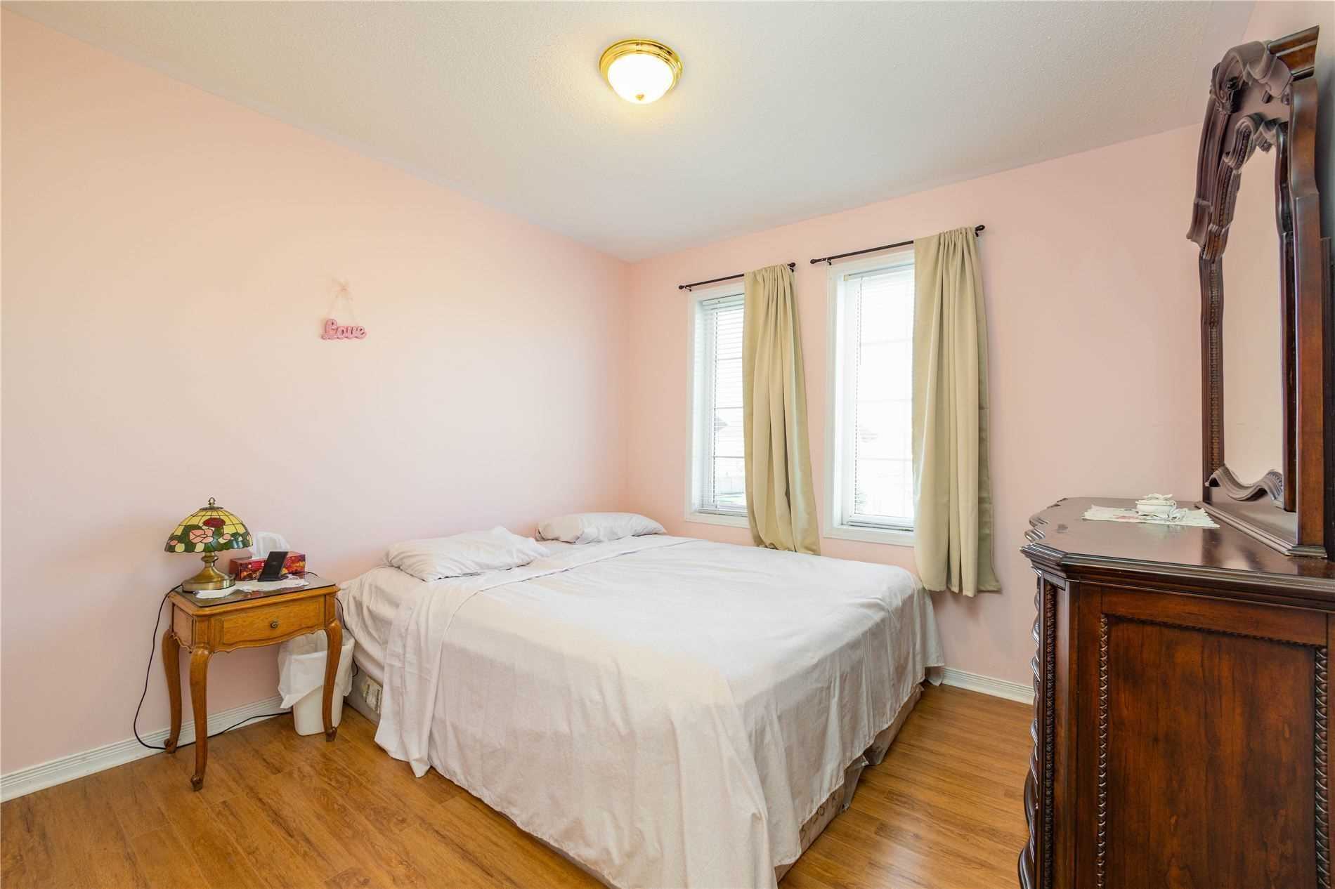 Listing W5872969 - Large Photo # 26