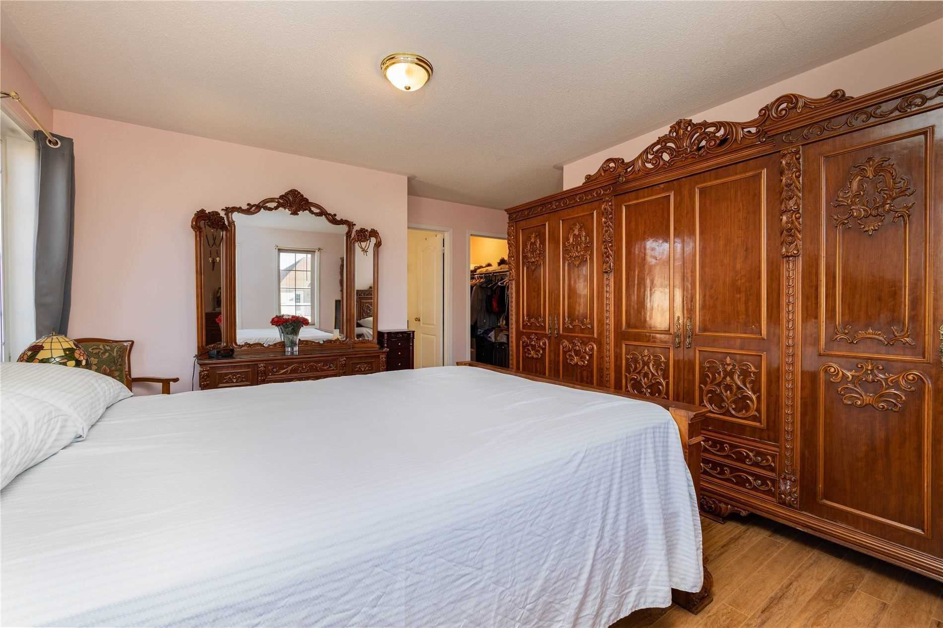 Listing W5872969 - Large Photo # 20