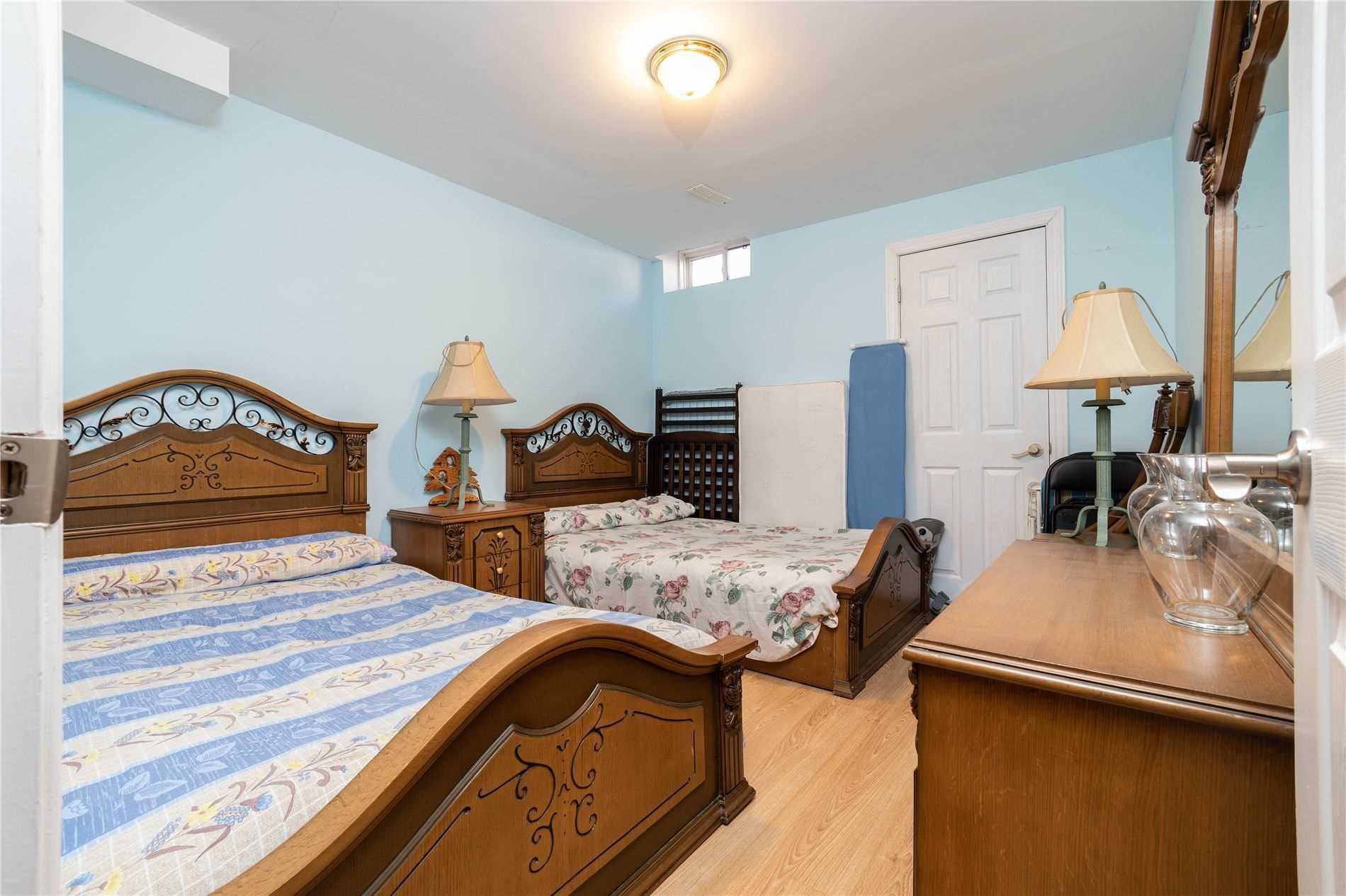 Listing W5872969 - Large Photo # 31