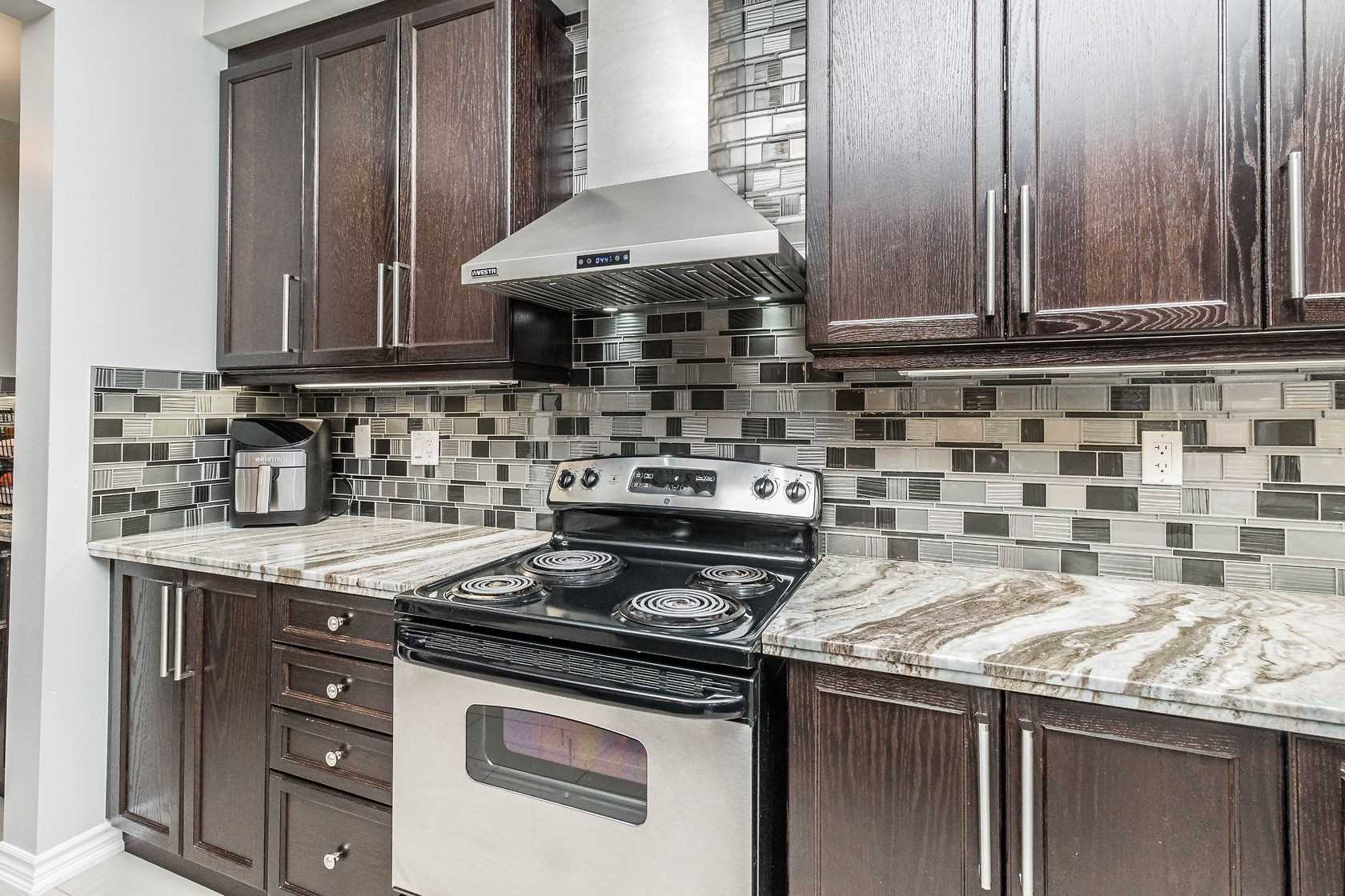 Listing W5873055 - Large Photo # 18