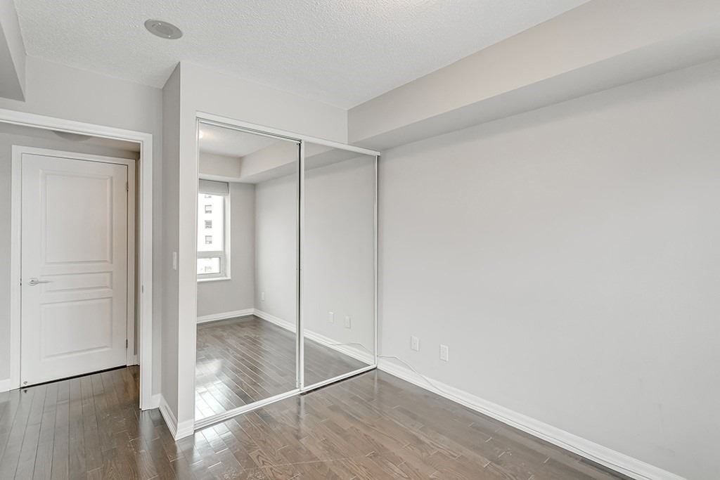 Listing W5873307 - Large Photo # 14