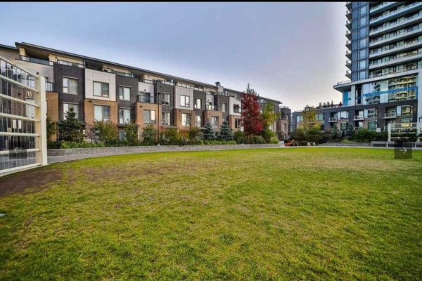 2530 Eglinton Ave, Mississauga
