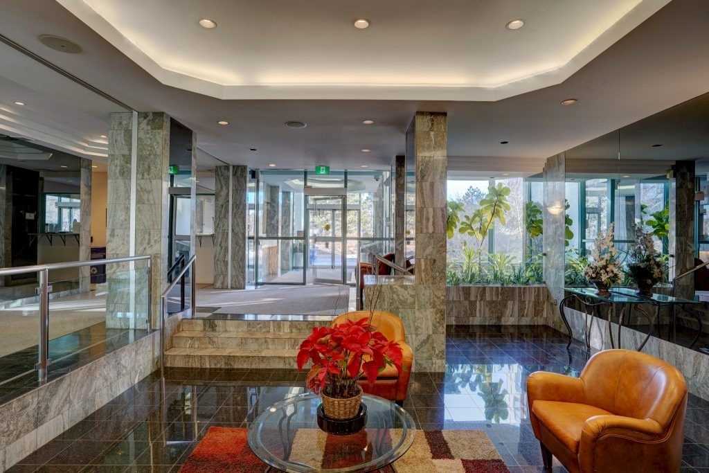 Listing W5873672 - Large Photo # 17
