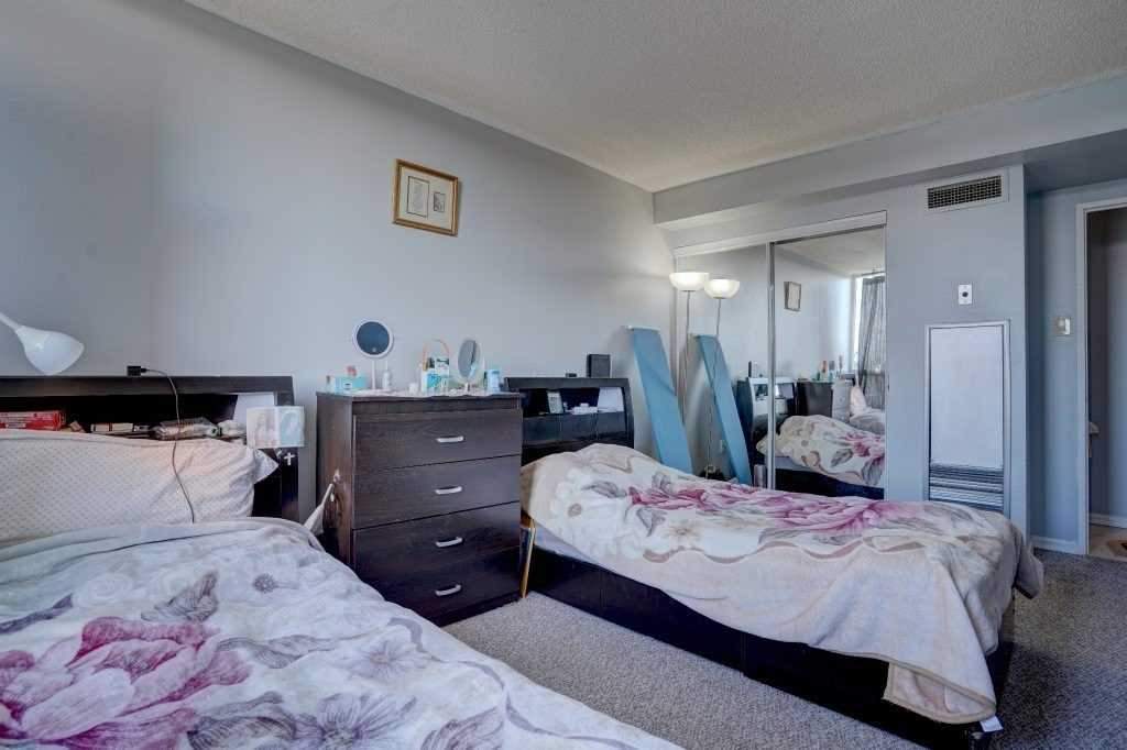 Listing W5873672 - Large Photo # 14