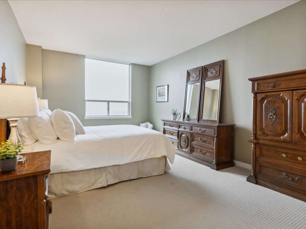 Listing W5873703 - Large Photo # 17