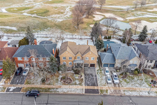 1335 Greeneagle Dr, Oakville