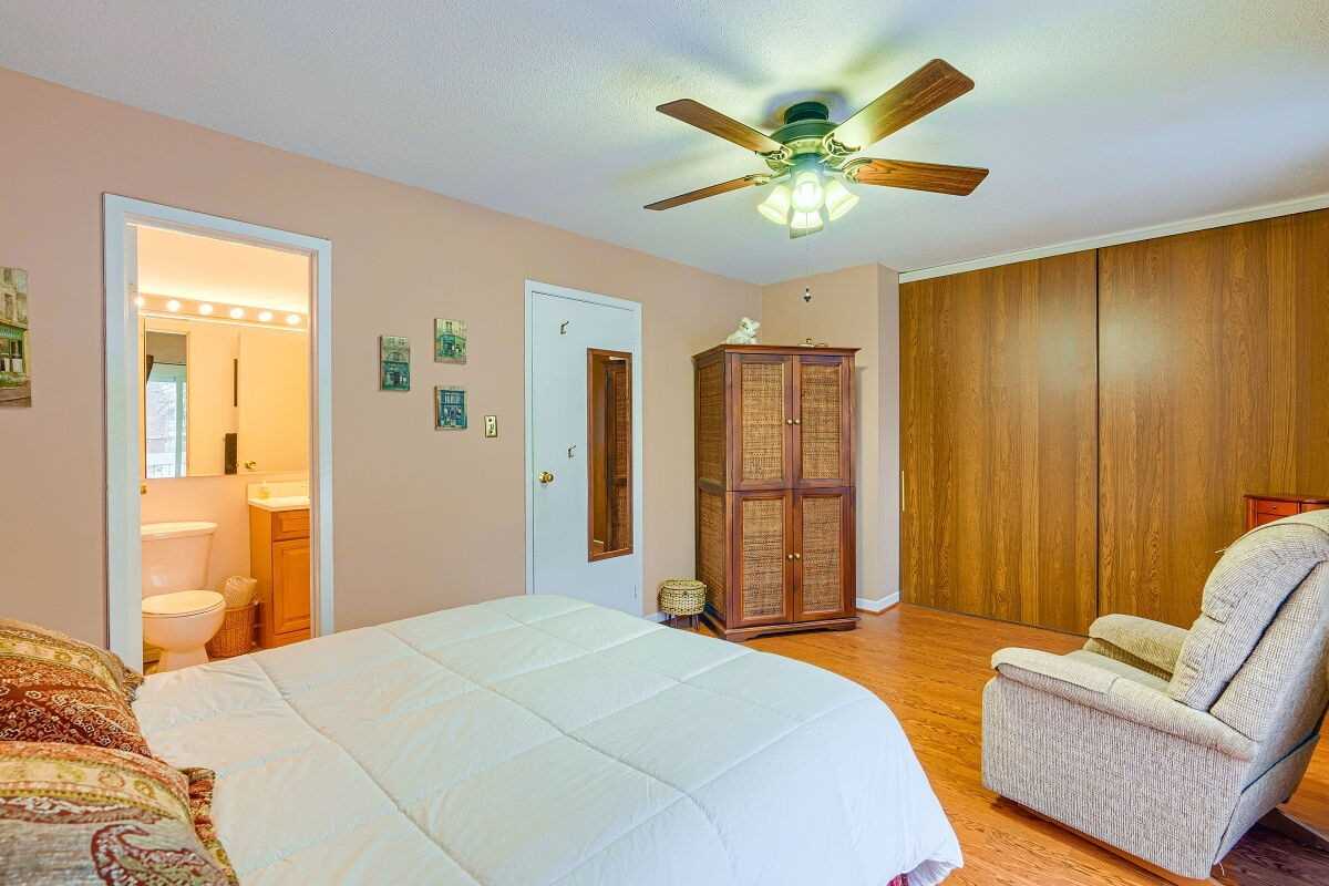 Listing W5873895 - Large Photo # 22
