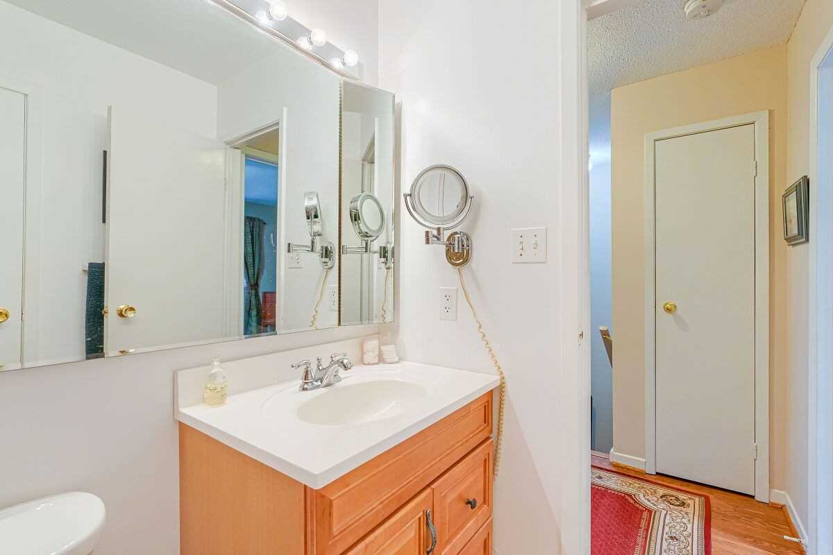 Listing W5873895 - Large Photo # 30