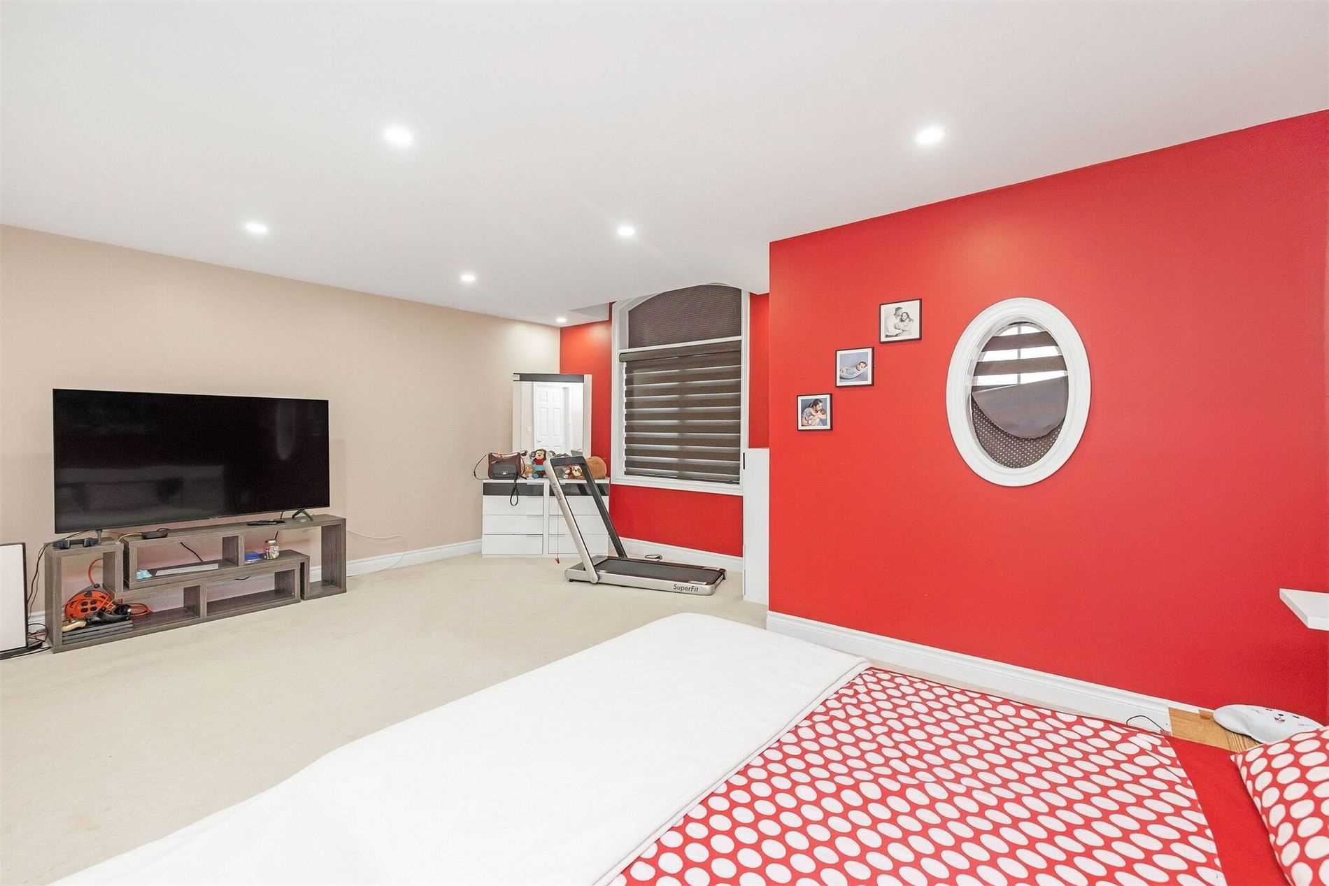 Listing W5874006 - Large Photo # 25