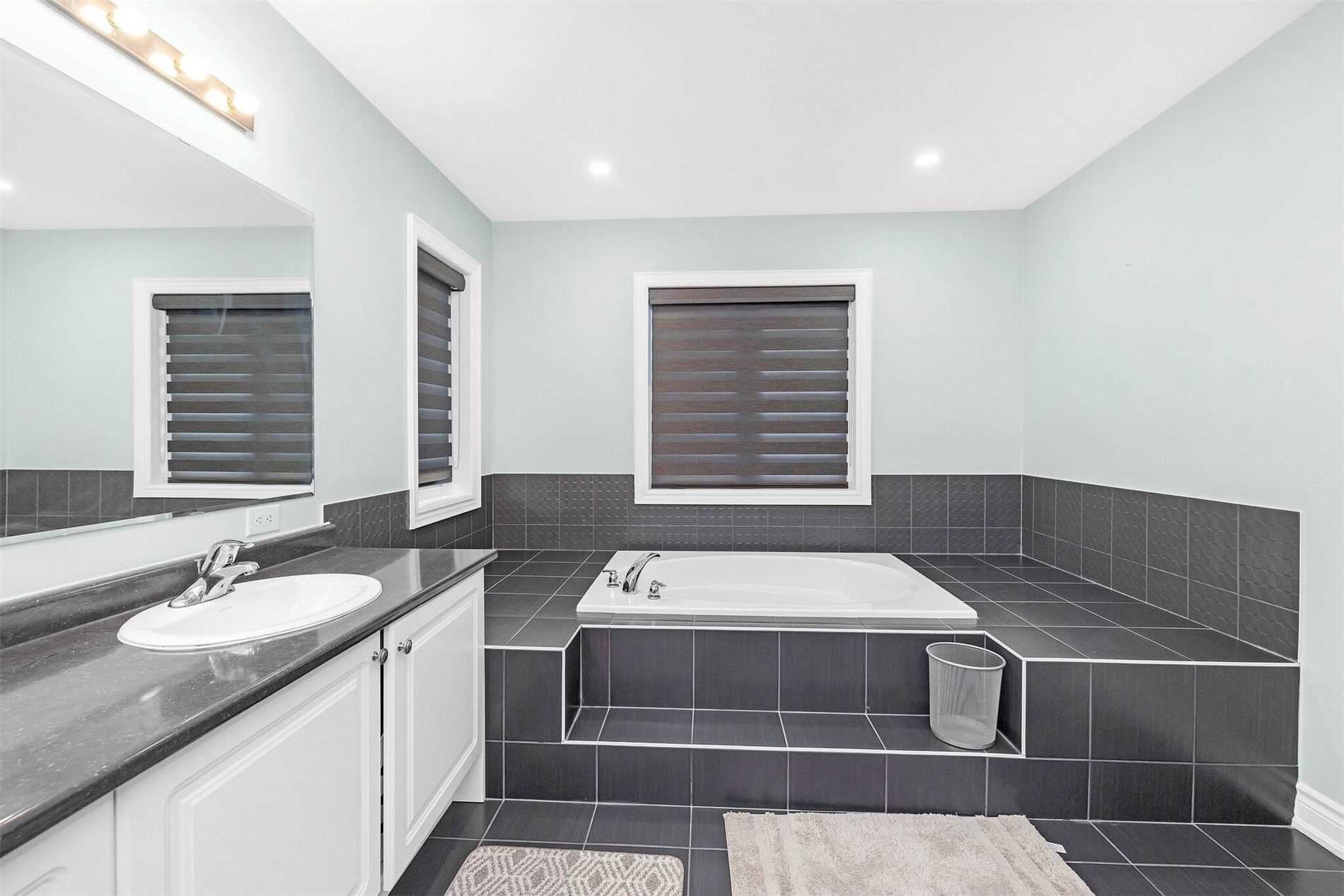 Listing W5874006 - Large Photo # 31