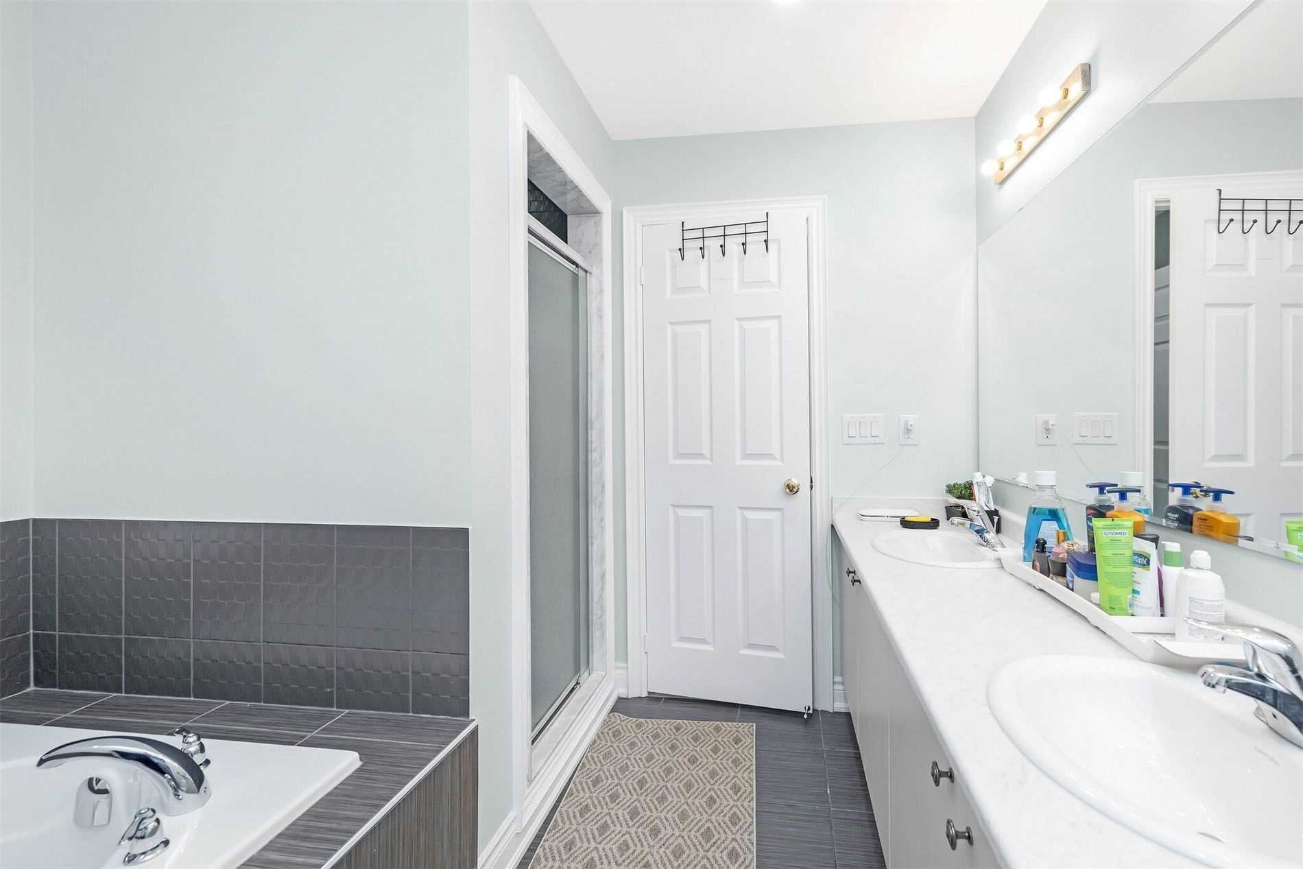 Listing W5874006 - Large Photo # 27