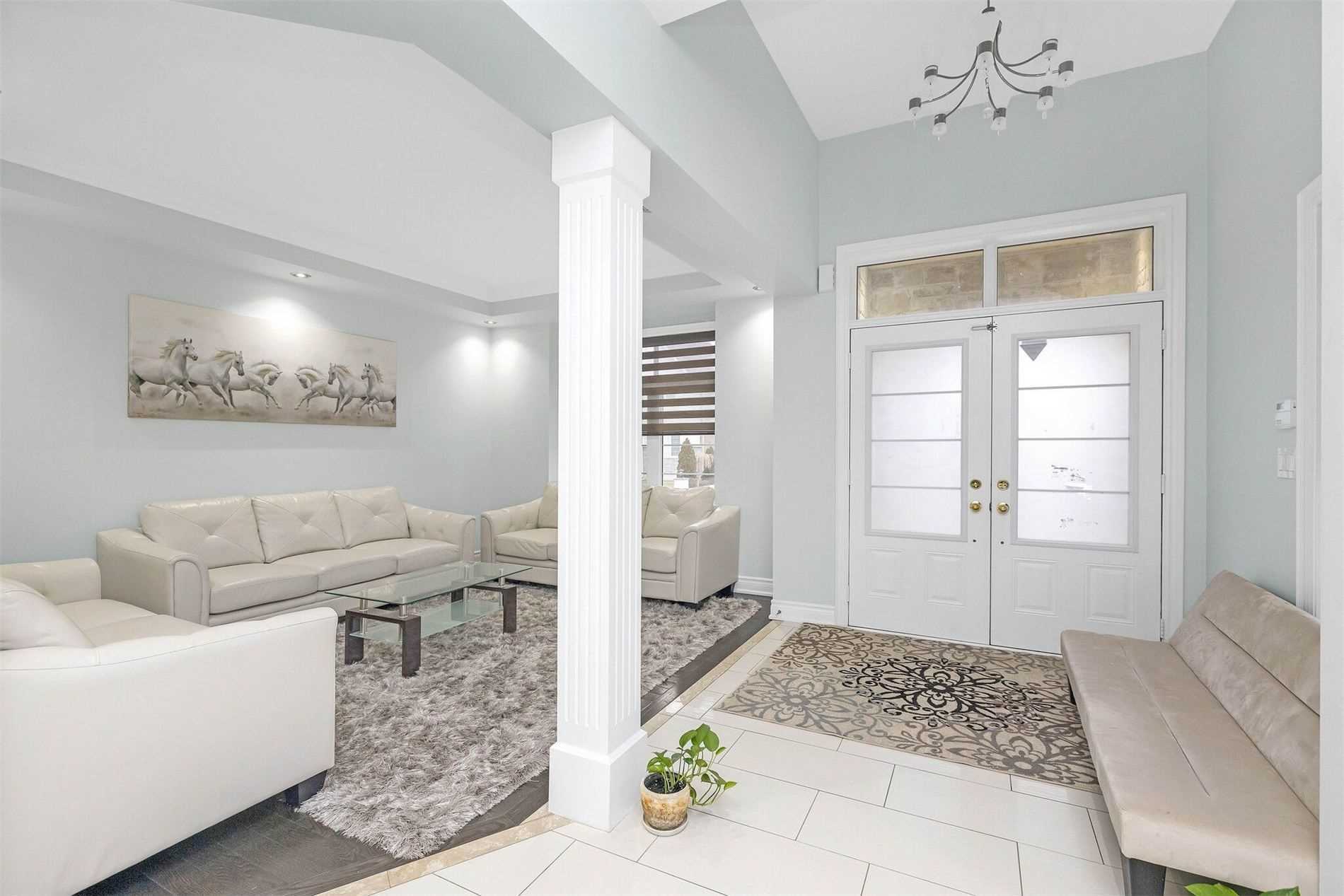 Listing W5874006 - Large Photo # 3