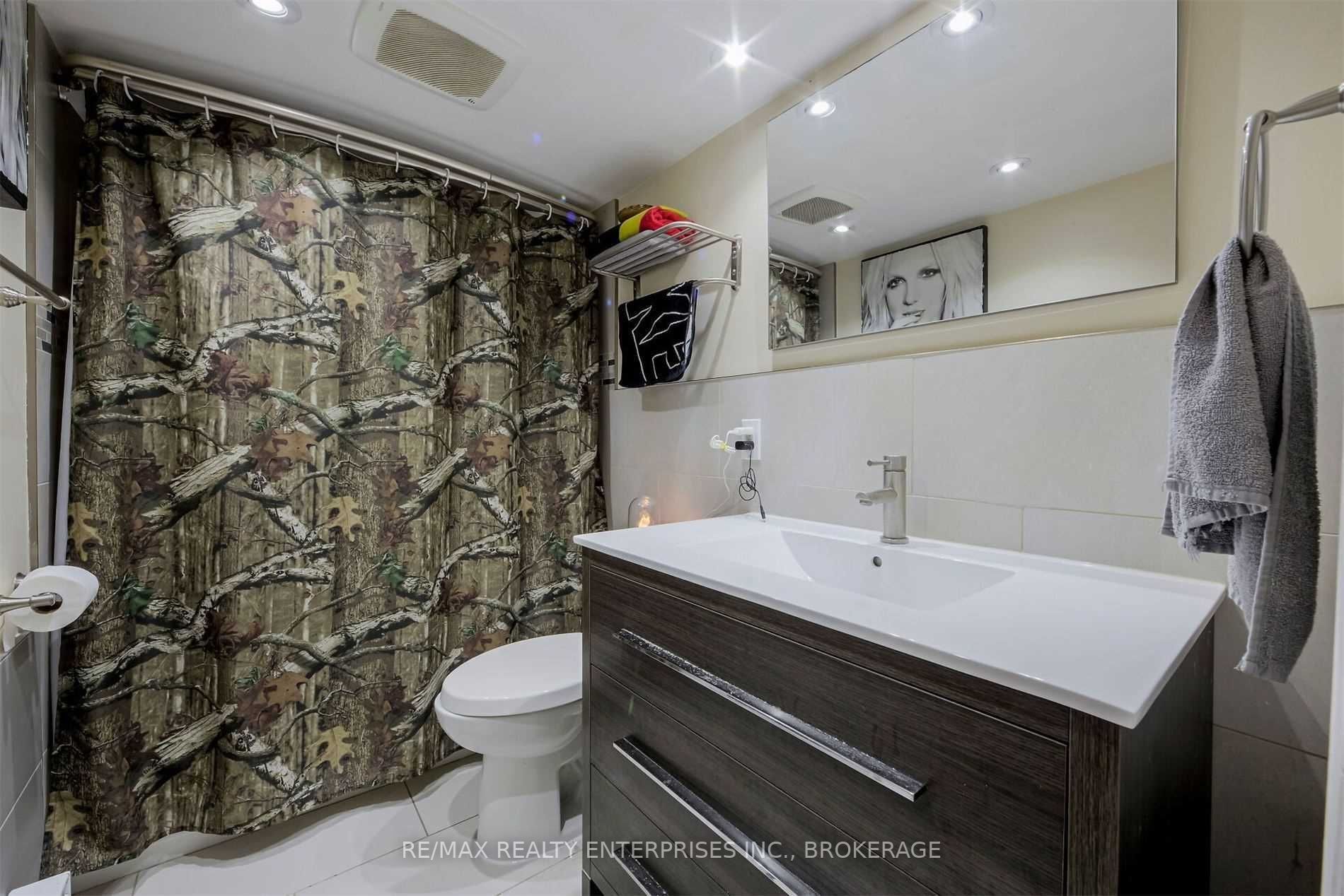 Listing W5874208 - Large Photo # 27