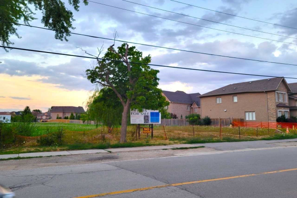 6839 Second Line W, Mississauga