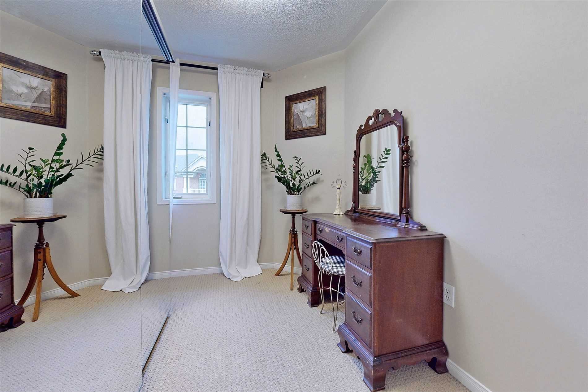 Listing W5874423 - Large Photo # 22