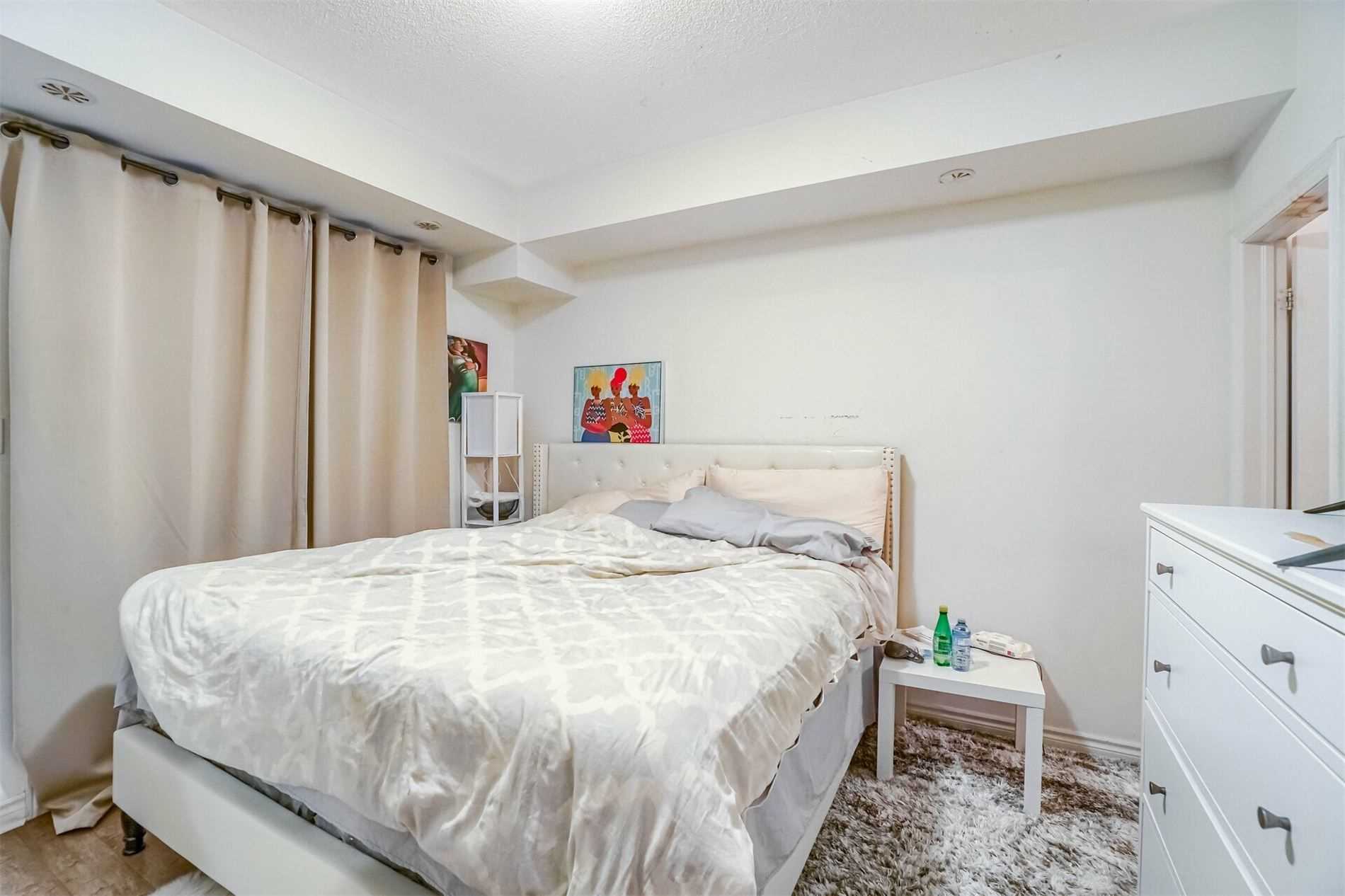 Listing W5874471 - Large Photo # 7